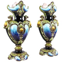 Paire de vases en majolique de Julius Dressler:: Autriche:: vers 1885