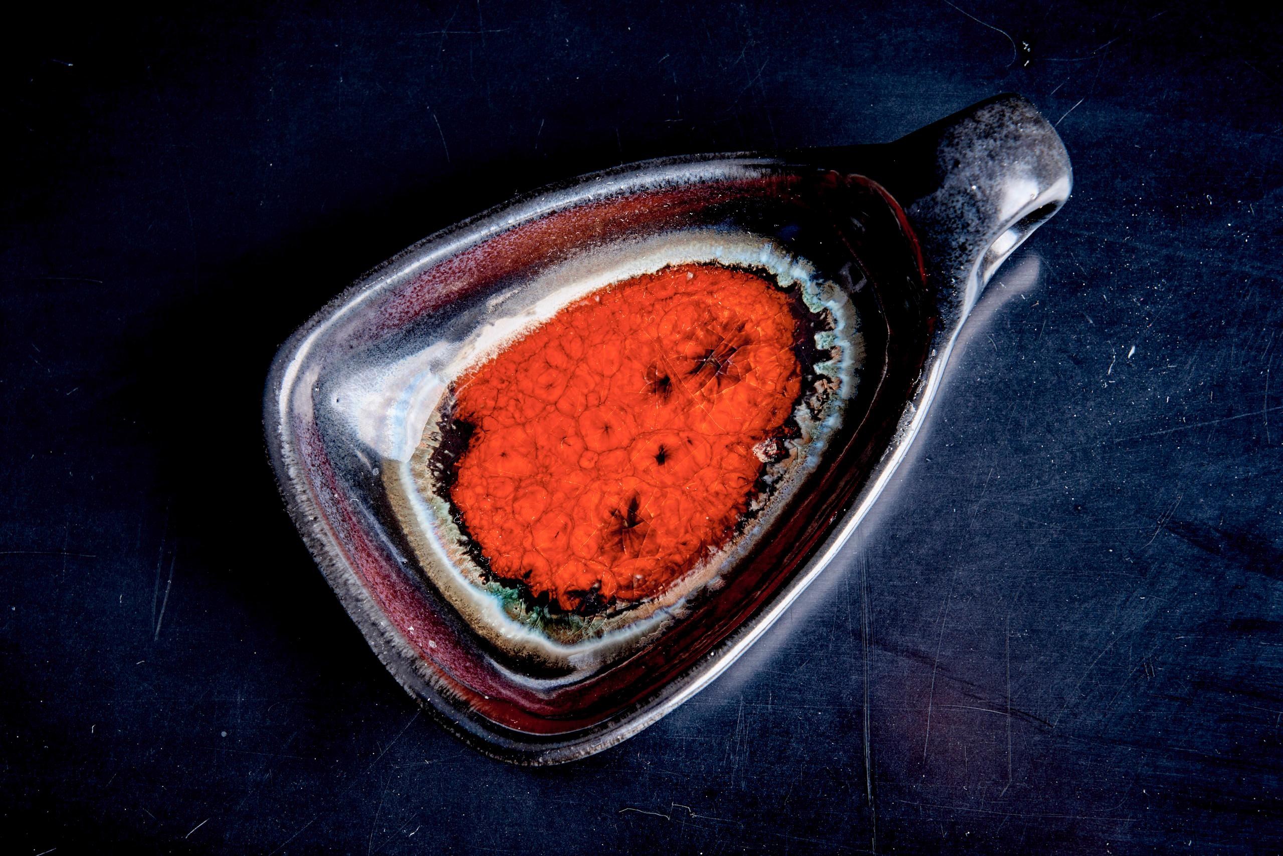 Pair of Majolika-Karlsruhe with melted glass tops For Sale 6