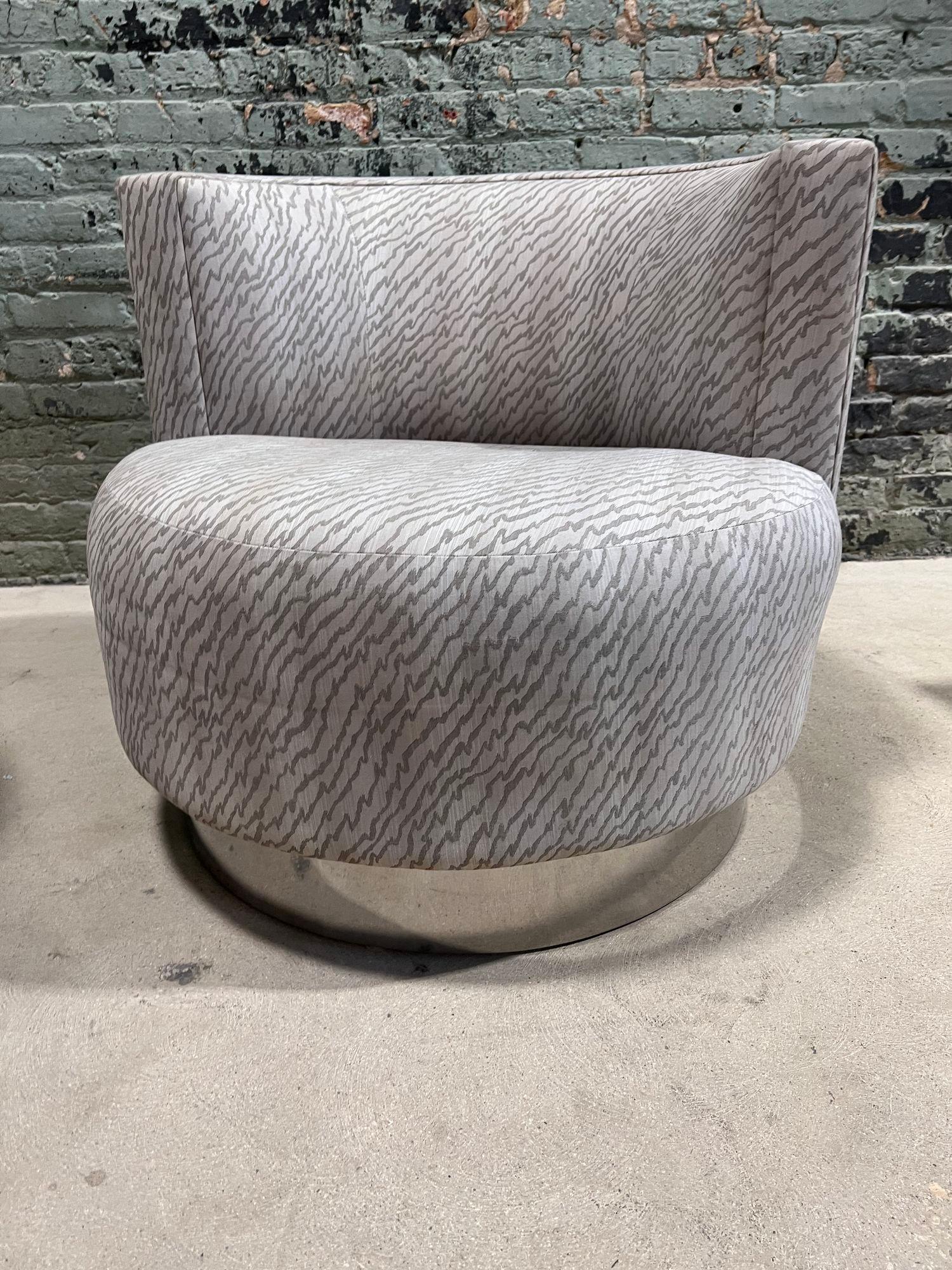 Paire de chaises pivotantes de style Mala, d'après Franco Fraschini, 1970 en vente 4