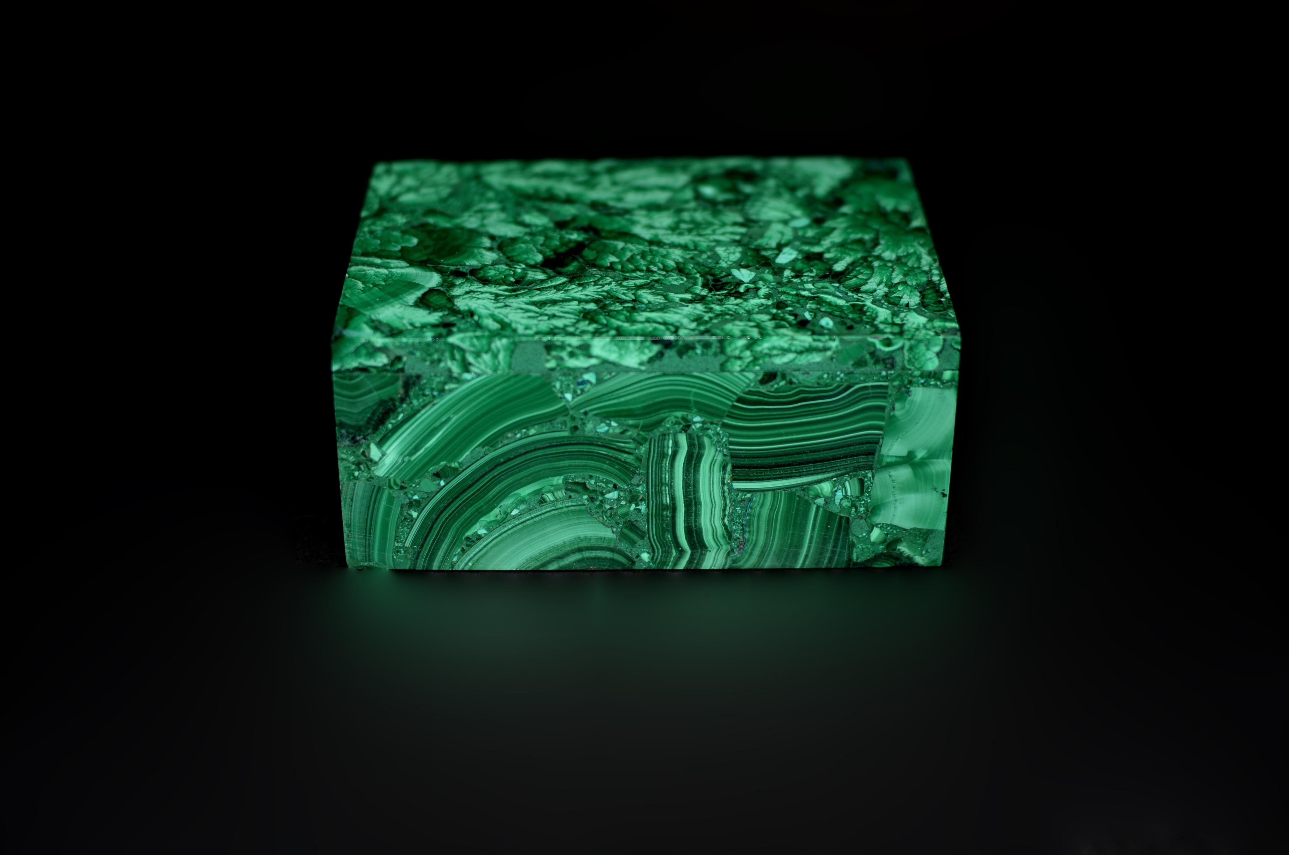 Pair of Malachite Jewelry Boxes Angel Eyes For Sale 5
