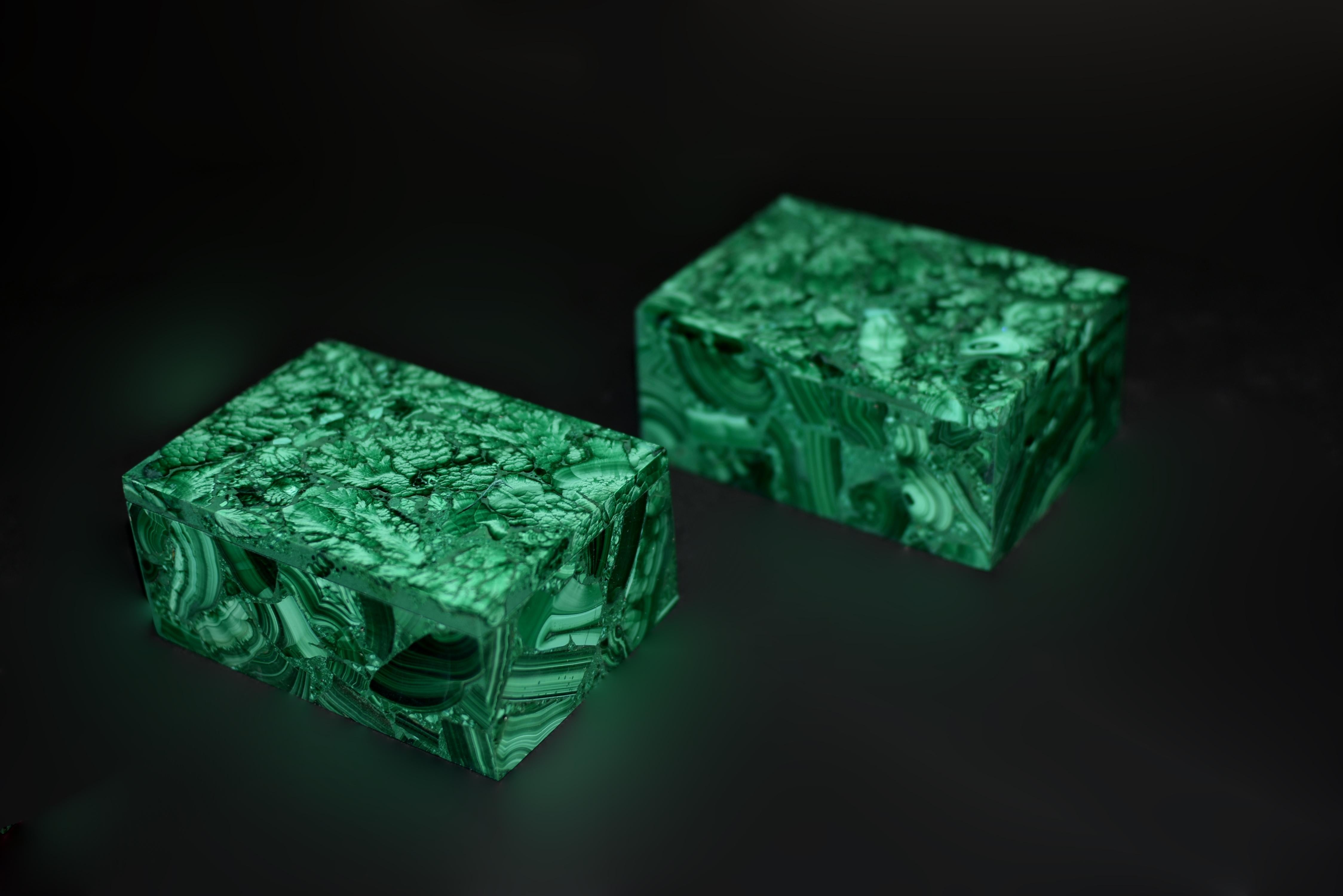 Italian Pair of Malachite Jewelry Boxes Angel Eyes For Sale