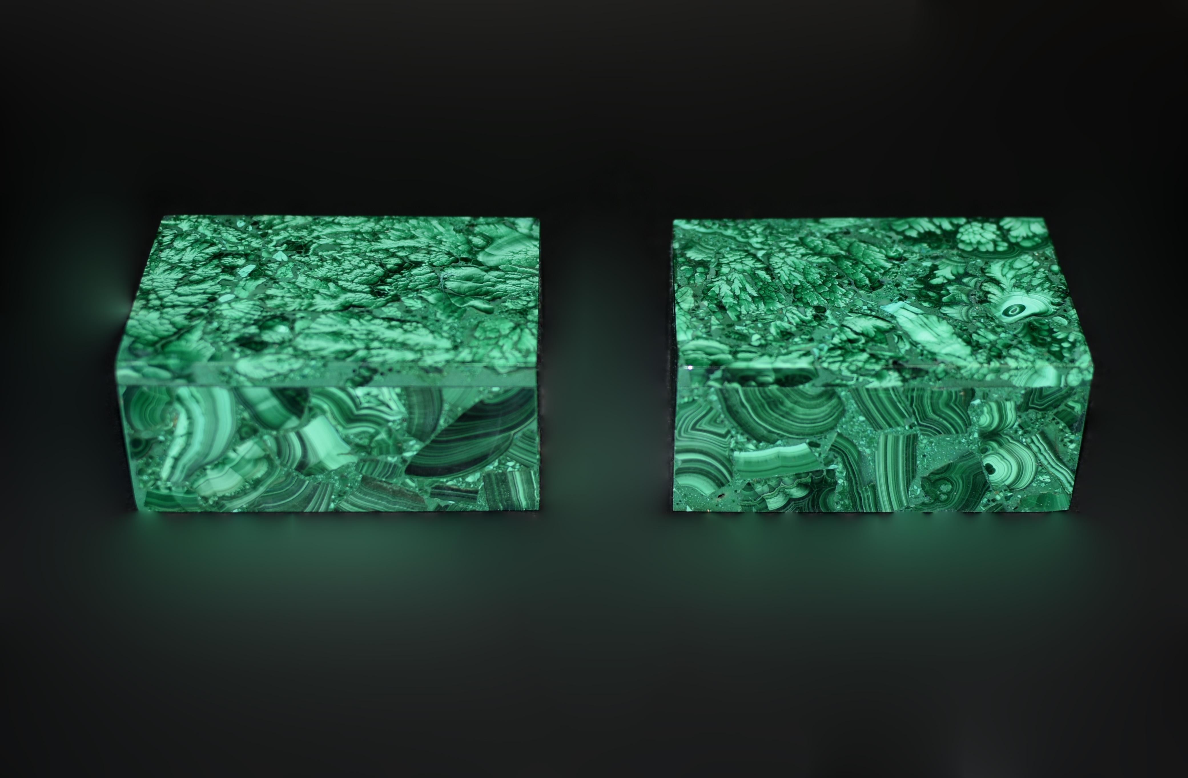 Pair of Malachite Jewelry Boxes Angel Eyes In Excellent Condition For Sale In Somis, CA