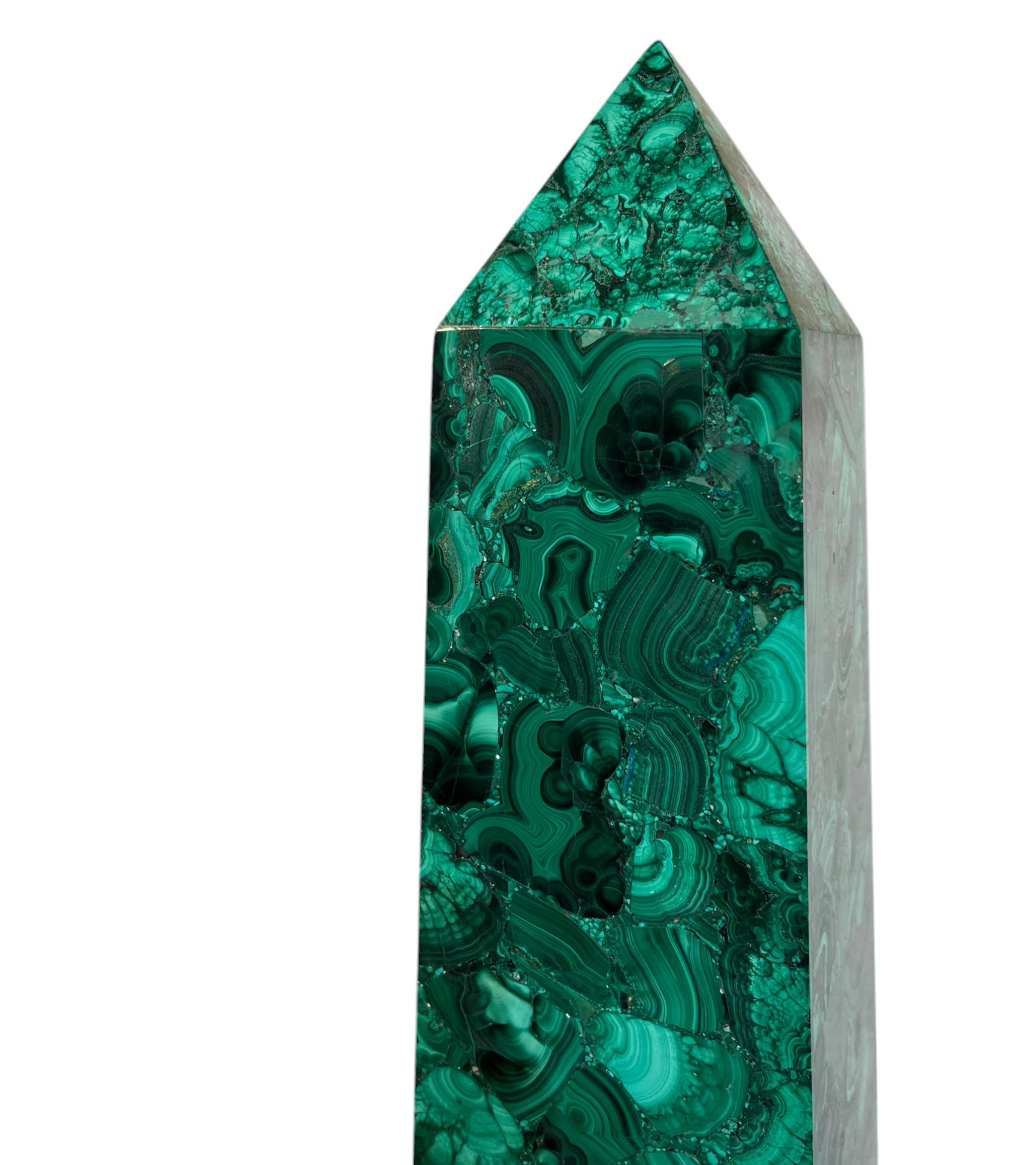 20ième siècle Paire d'obélisques malachite en vente