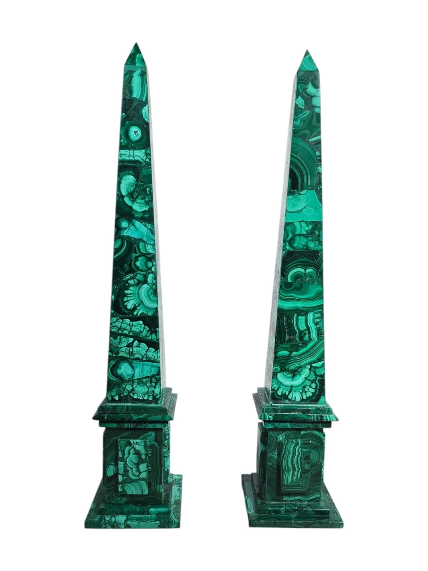 Coppia di obelischi in malachite, metà del XX secolo in vendita 6