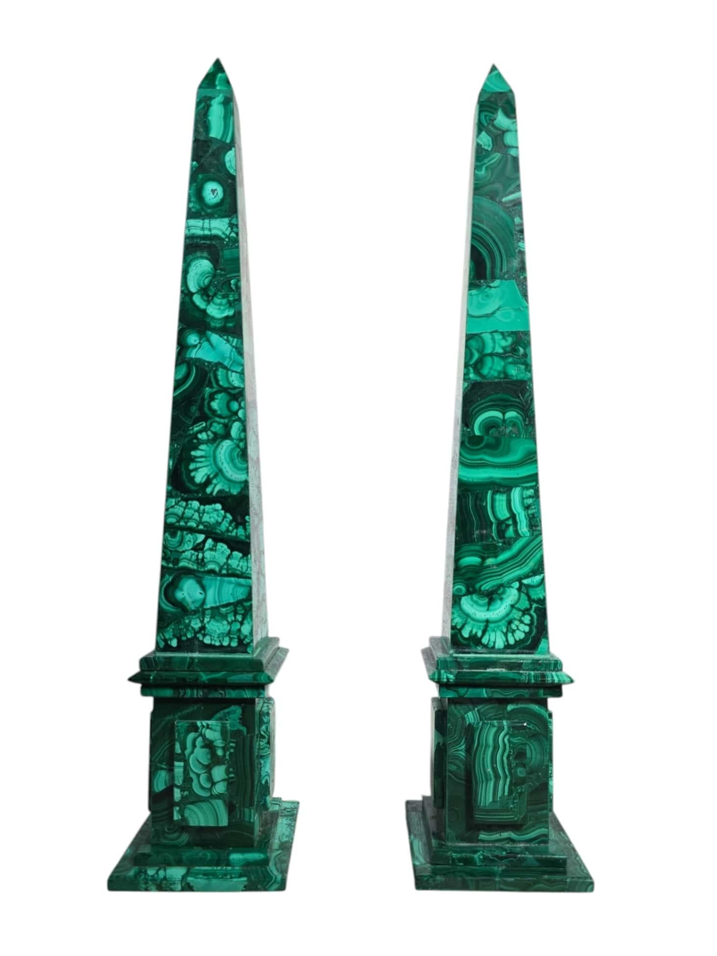 Coppia di obelischi in malachite, metà del XX secolo in vendita 7