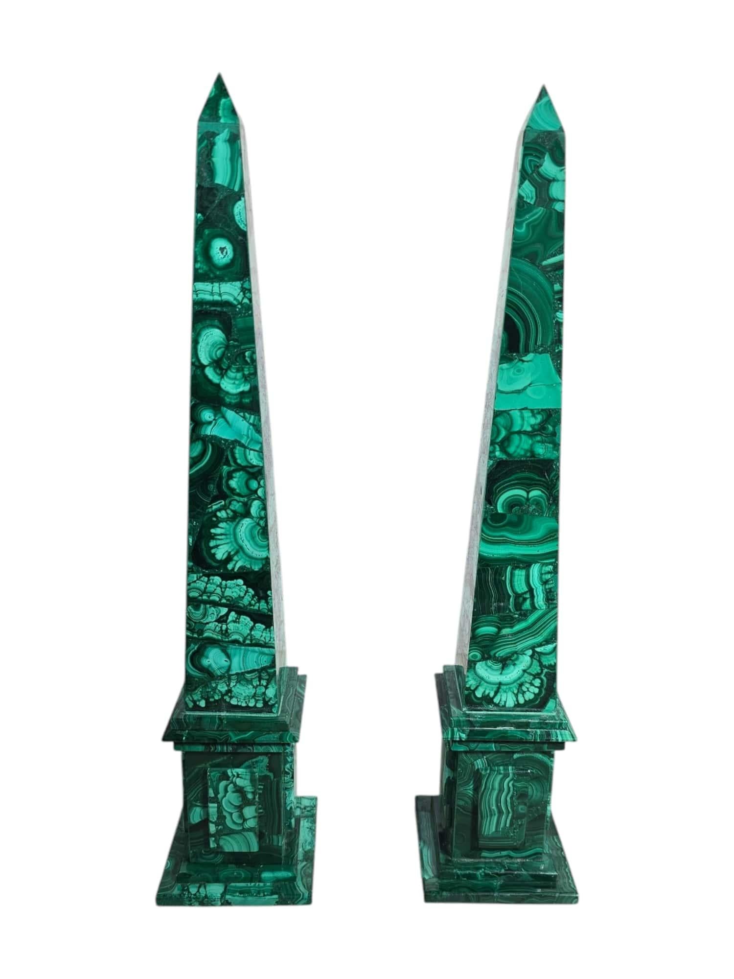 Coppia di obelischi in malachite, metà del XX secolo in vendita 5