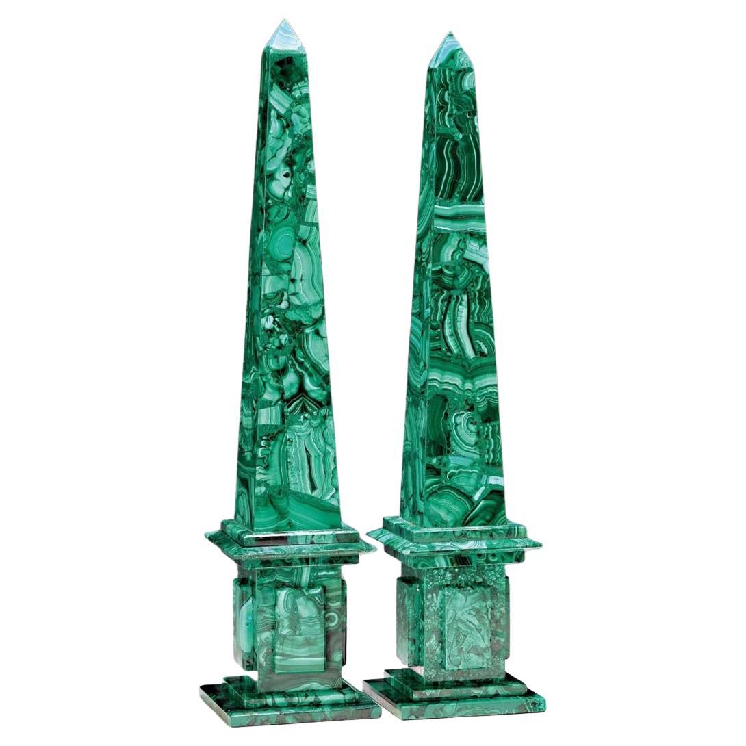 Paire d
obélisques en malachite (Russie) début du 20e siècle en vente