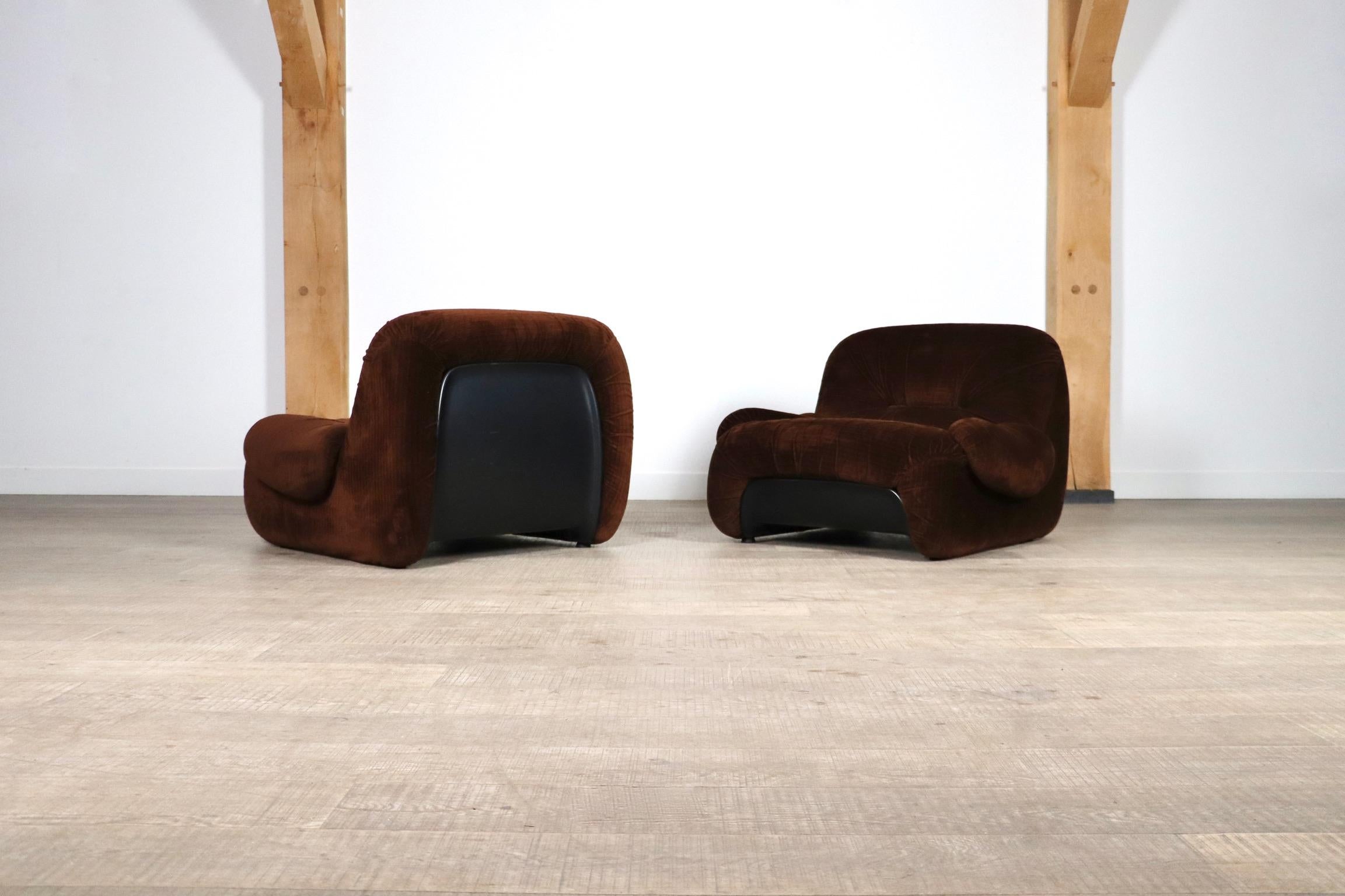 Pair Of ‘Malù’ Lounge Chairs In Brown Corduroy Upholstery By Diego Mattu For 1P For Sale 6