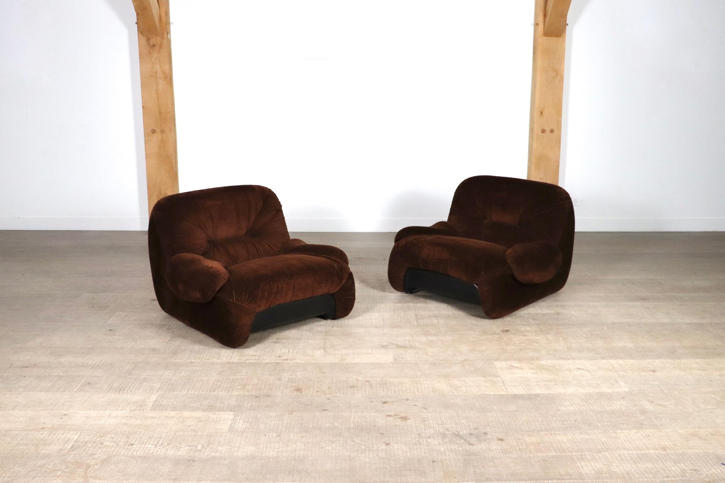 Pair Of ‘Malù’ Lounge Chairs In Brown Corduroy Upholstery By Diego Mattu For 1P 1