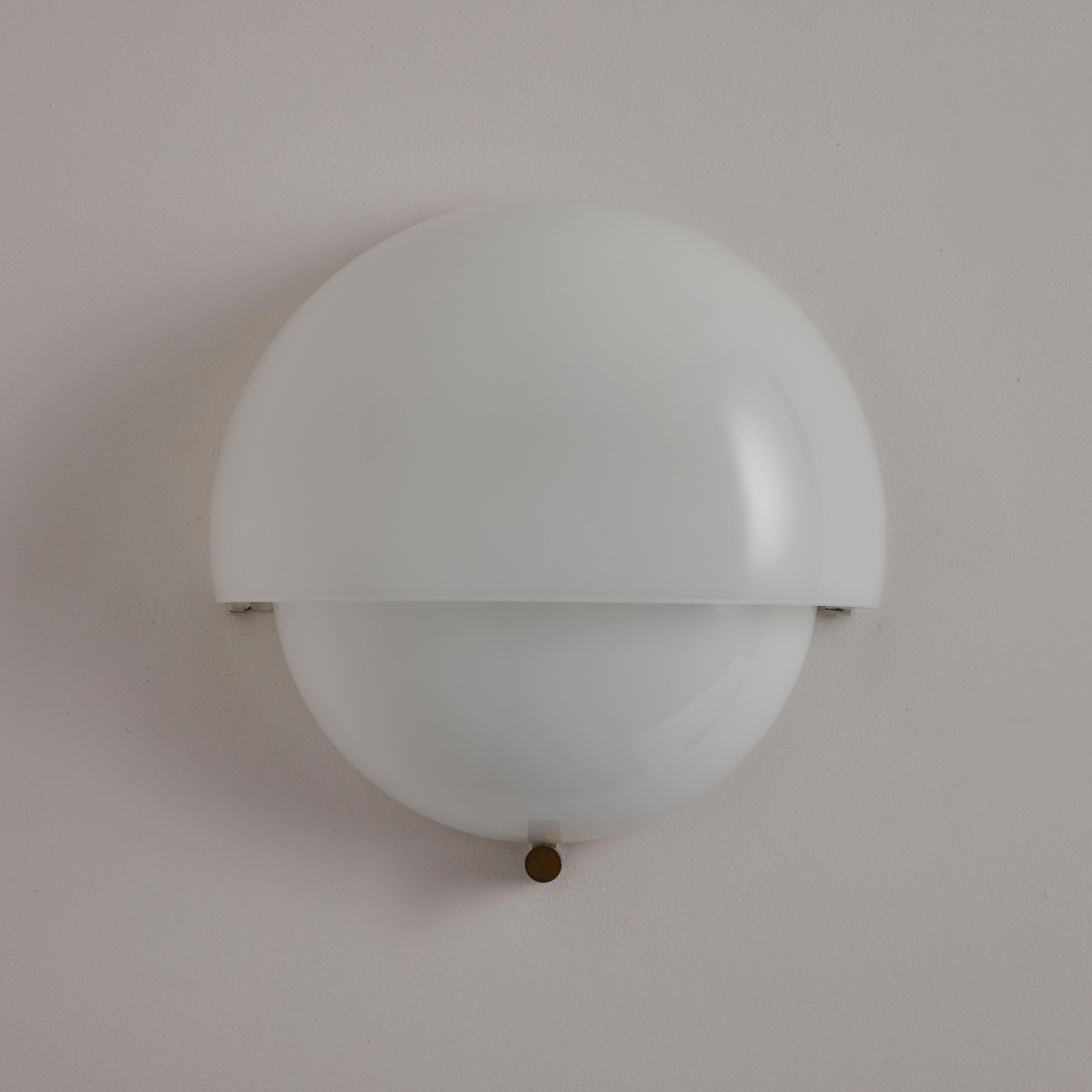 Coppia di applique 'Mania' di Vico Magistretti per Artemide in vendita 9