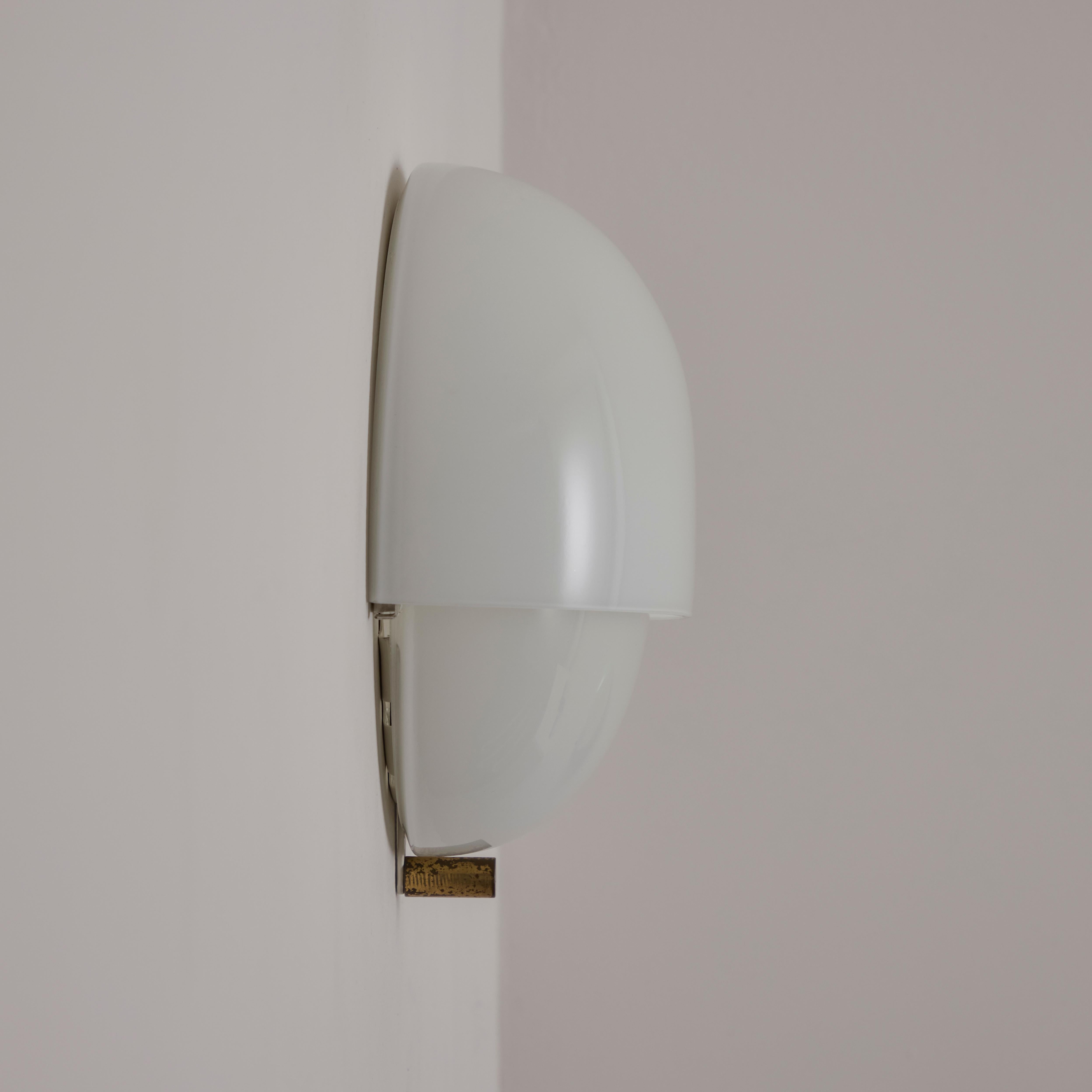 Coppia di applique 'Mania' di Vico Magistretti per Artemide in vendita 10