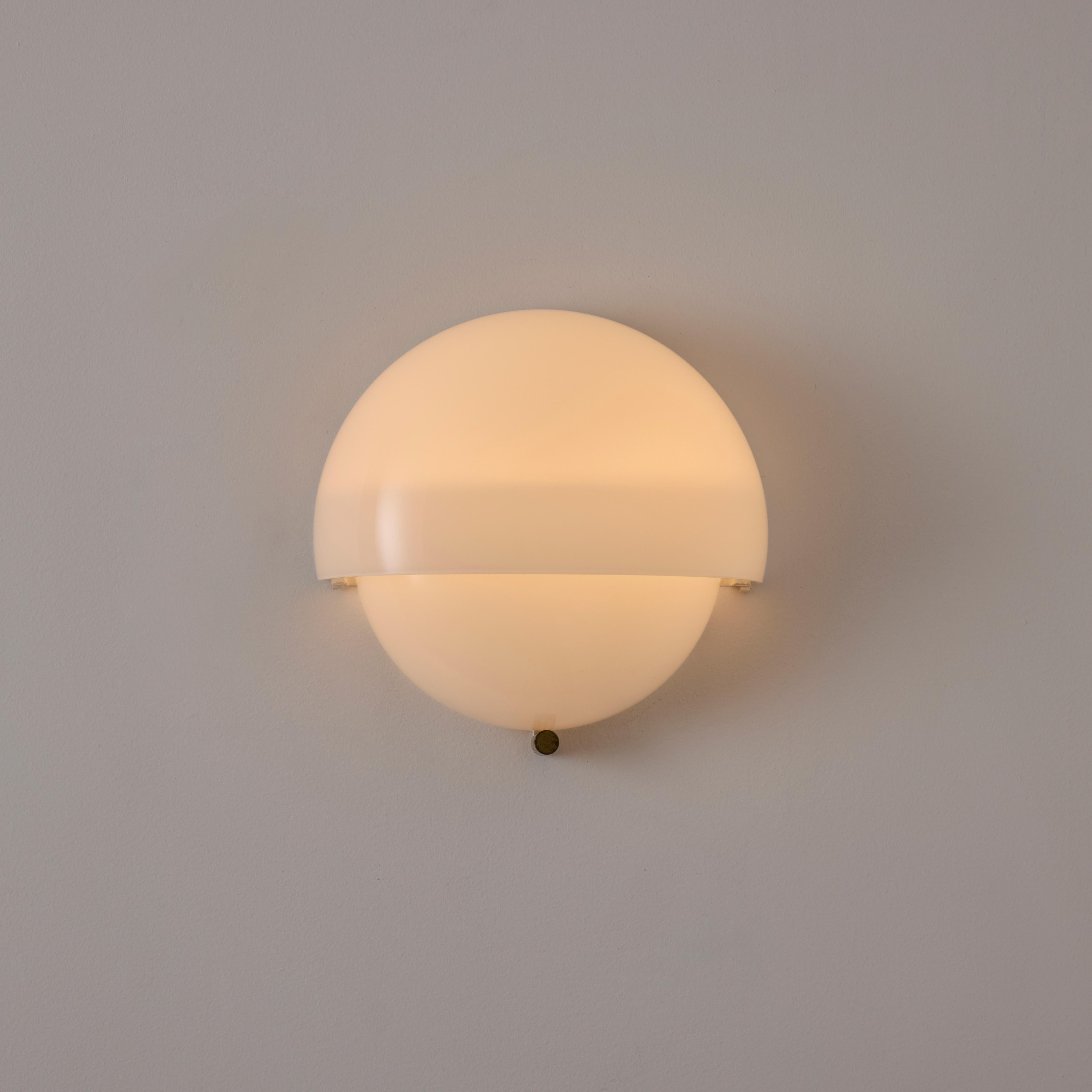 Ottone Coppia di applique 'Mania' di Vico Magistretti per Artemide in vendita