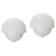 Pair of 'Mania' wall lamps by Vico Magistretti for Artemide