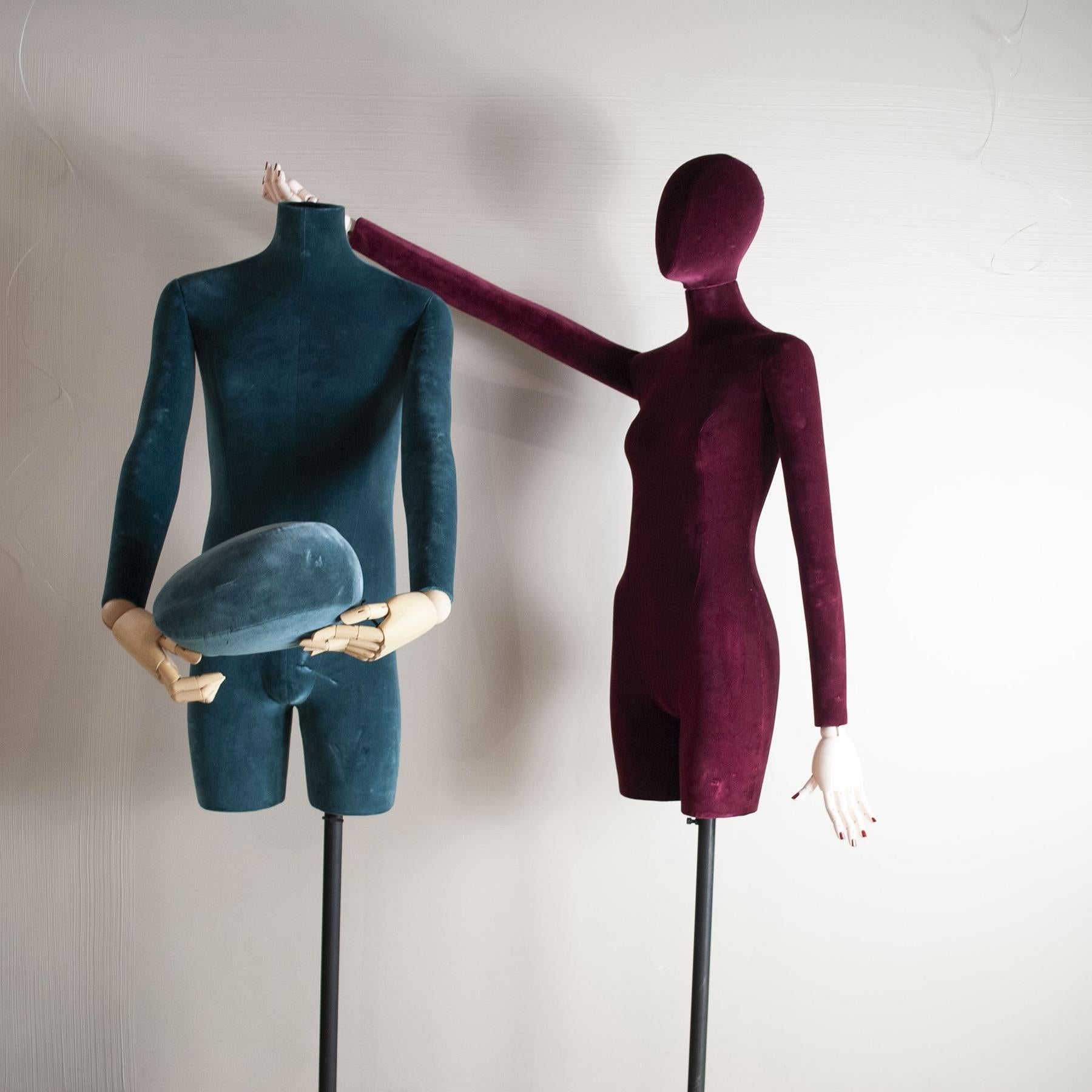 Paar Mannequins 90er Jahre Show Room Gucci 90er Jahre im Zustand „Gut“ im Angebot in bari, IT
