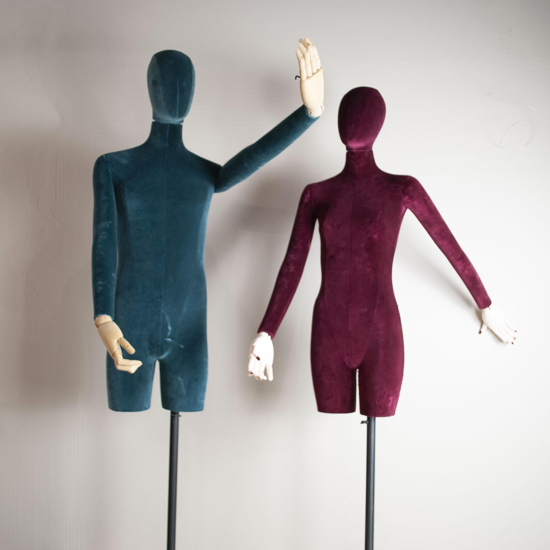 Pair of Mannequins 90s Show Room Gucci 90's In Good Condition For Sale In bari, IT