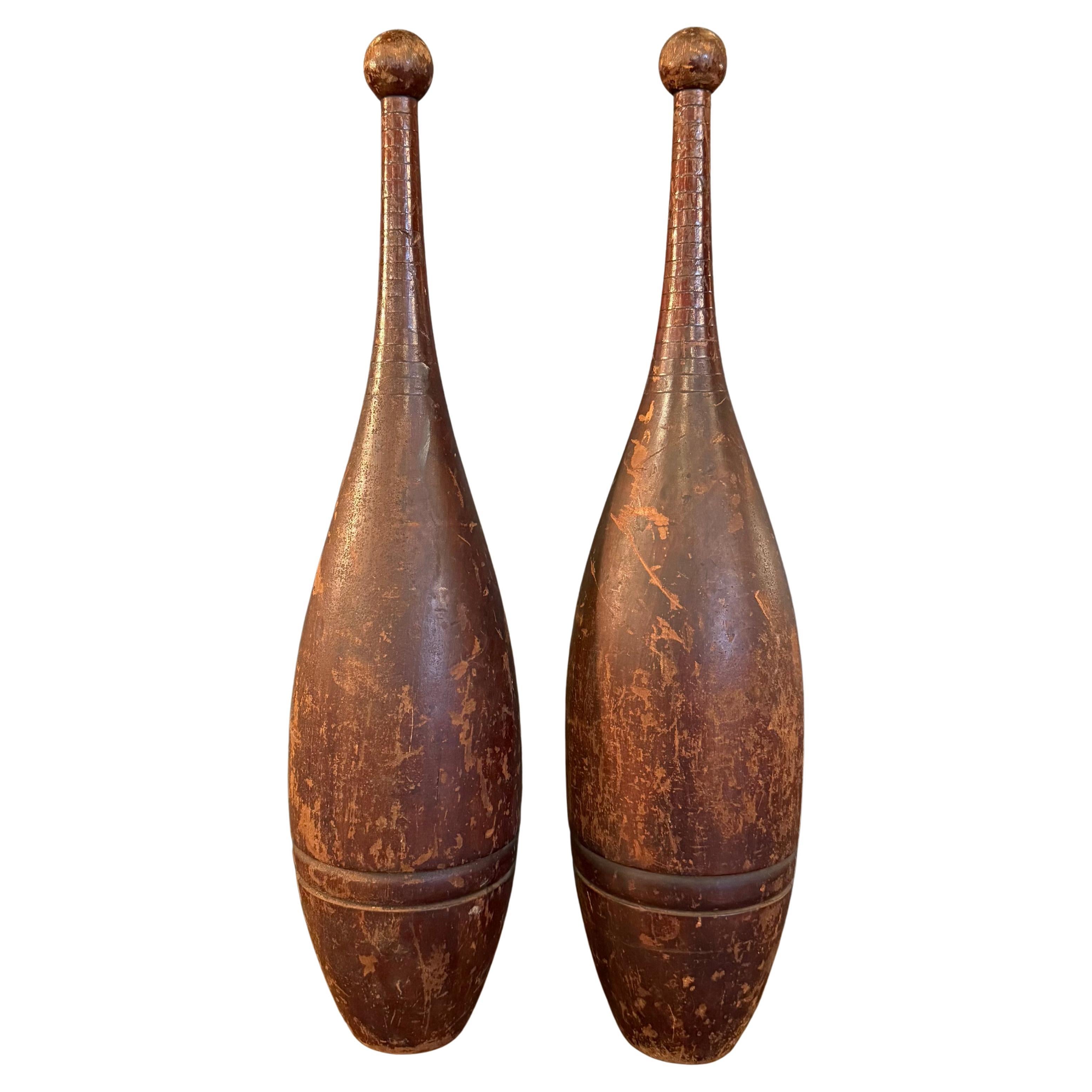 Paire d
épingles à jongler en érable pour gymnases indiens anciens