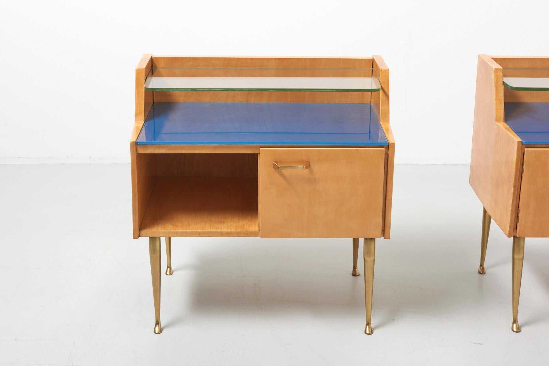 Mid-Century Modern Pair of Maple Bedside Tables with Brass Feet, 1950s, Italy