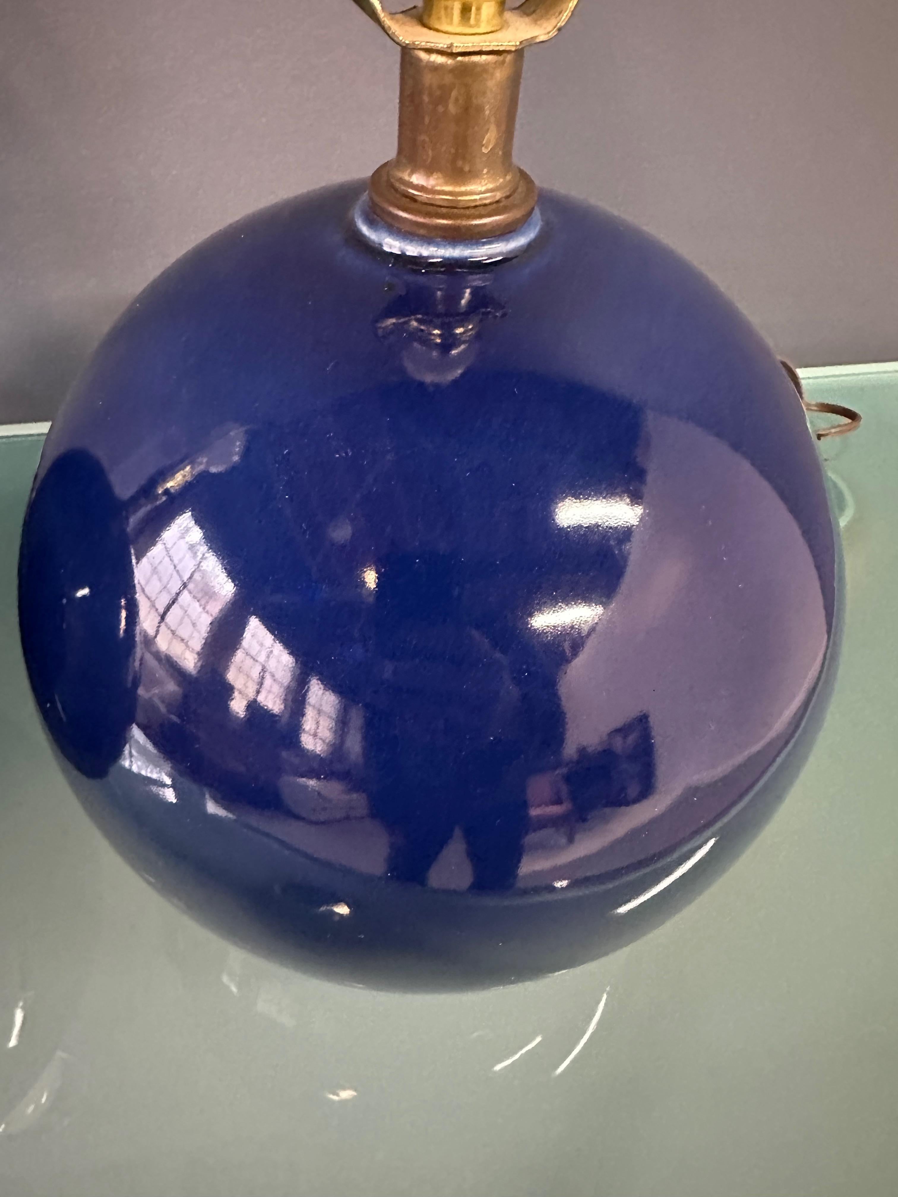 Pair of Mar-Kel Lighting Spherical Blue Glazed Ceramic Lamps Mid Century In Good Condition In Philadelphia, PA