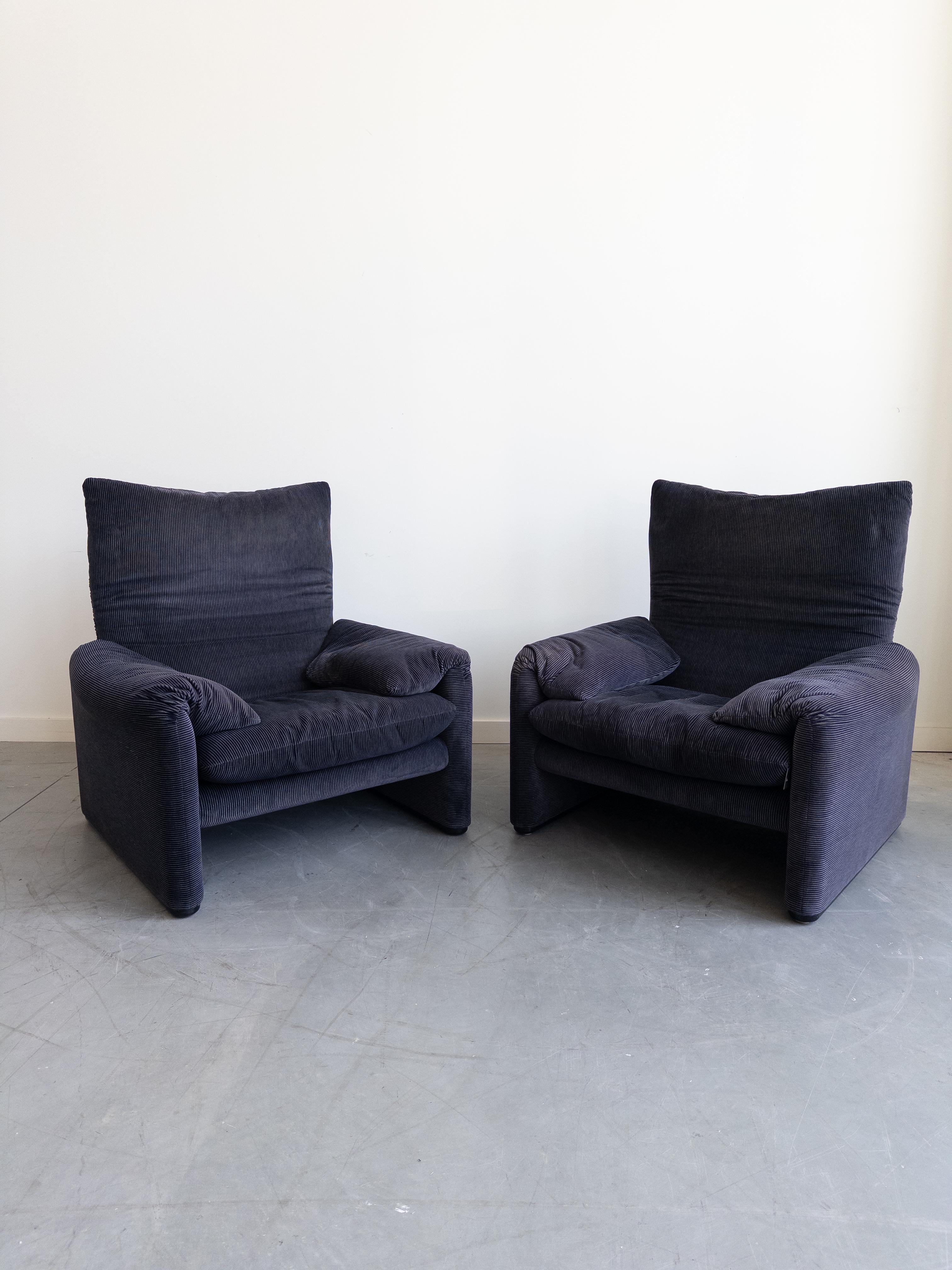 Italian Pair of Maralunga Armchairs and Ottomans by Vico Magistretti for Cassina