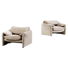 Pair of Maralunga Armchairs by Vico Magistretti for Cassina, 1978