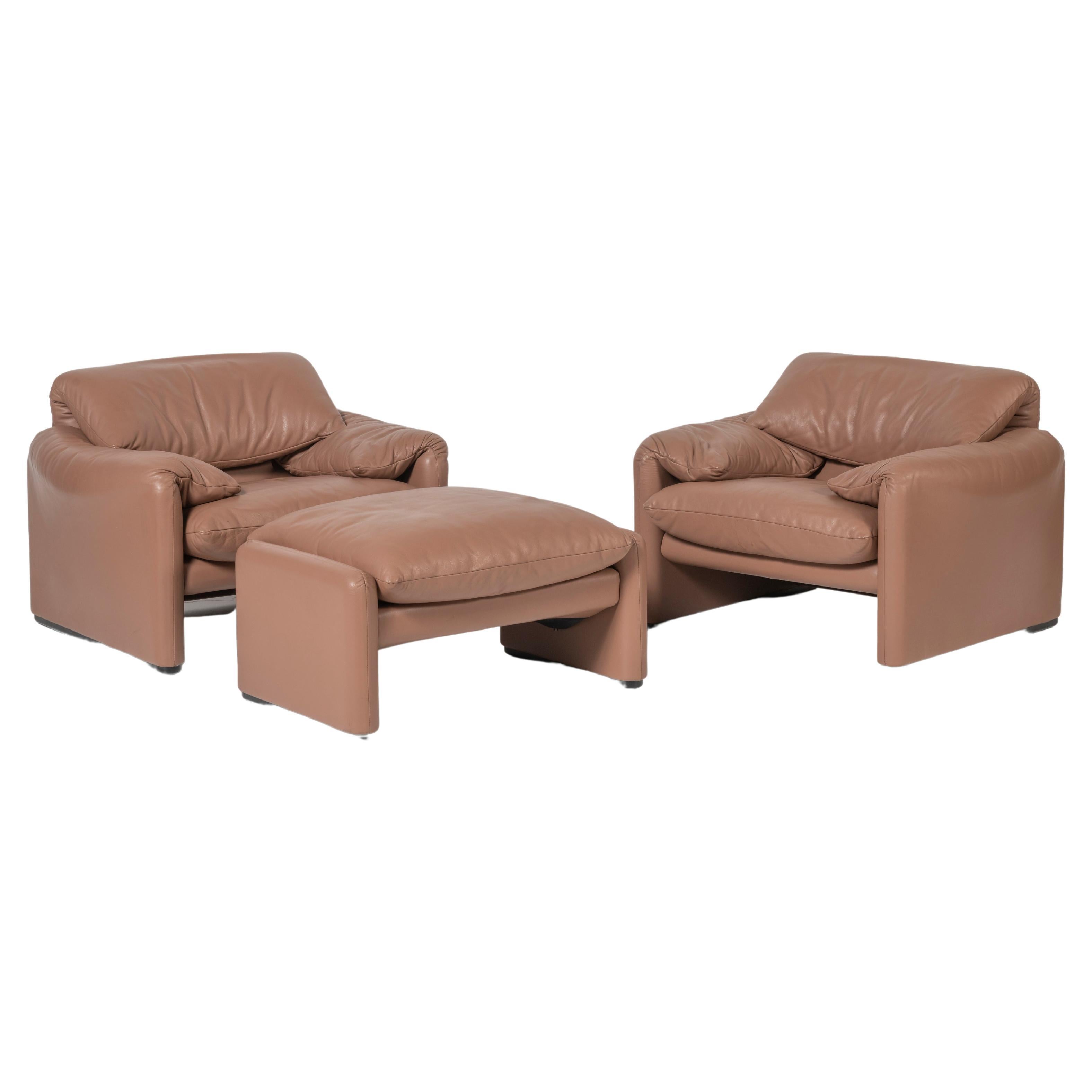 Pair of Maralunga Lounge Chairs with Ottoman in Tan Leather by Cassina