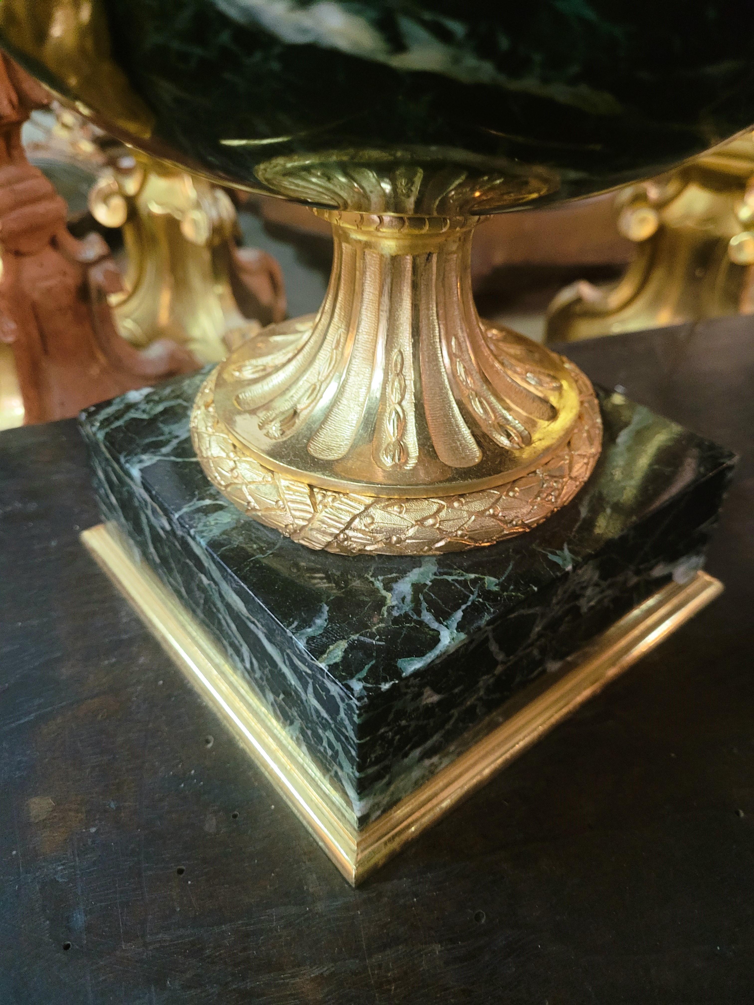 Luigi XVI Coppia di cassette in marmo e bronzo, XIX secolo in vendita