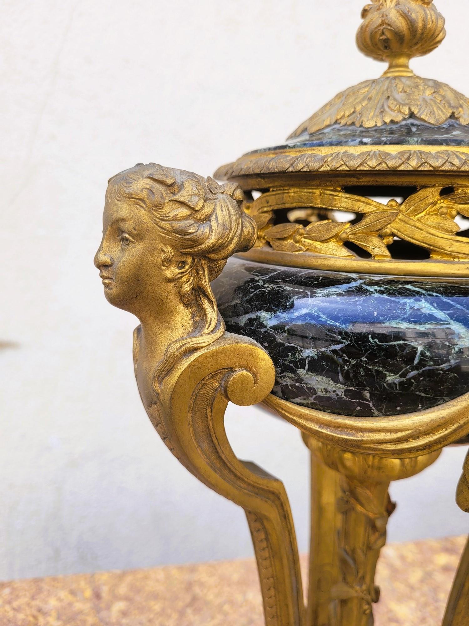 Bronzo Coppia di cassette in marmo e bronzo, XIX secolo in vendita