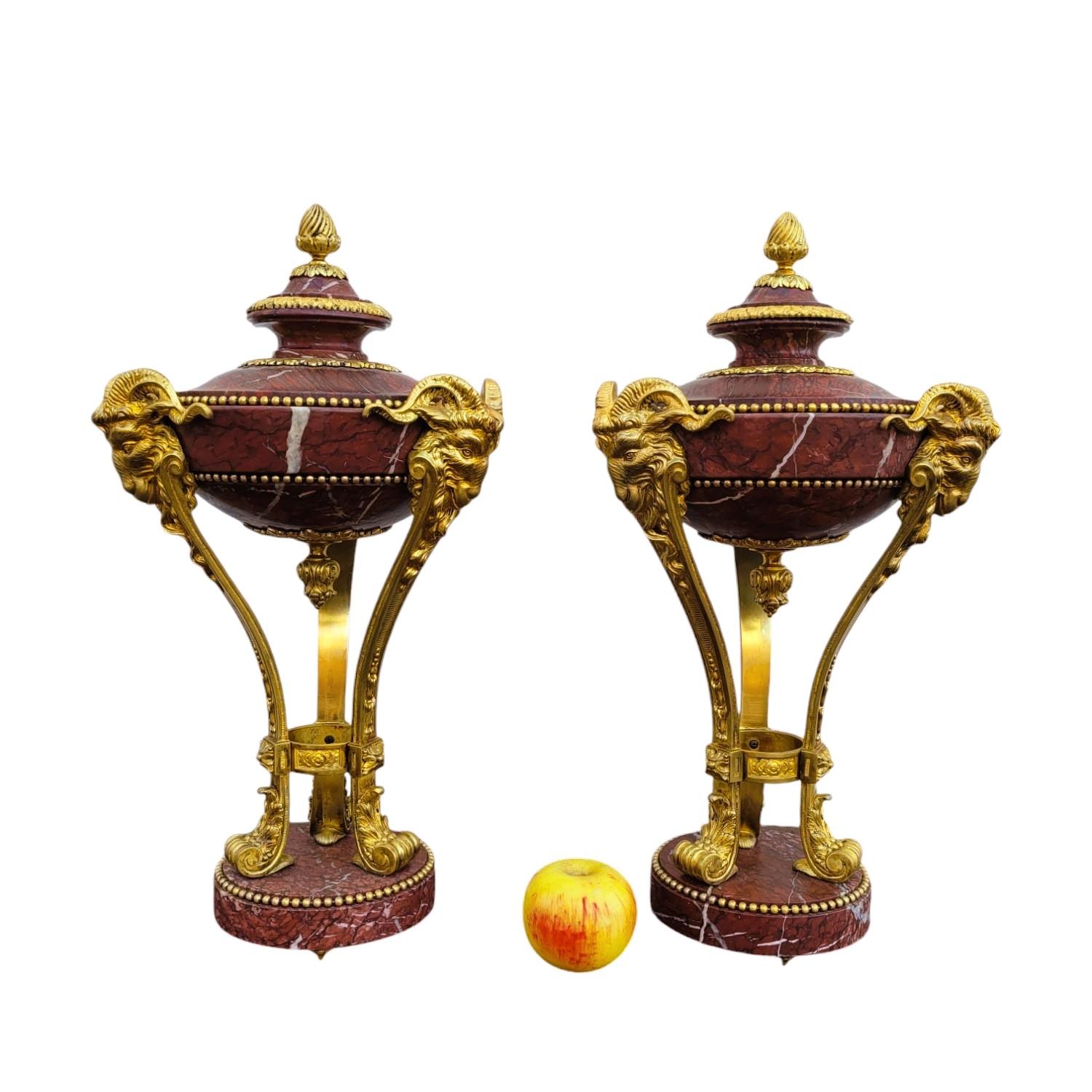 Bronzo Coppia di cassette in marmo e bronzo, XIX secolo in vendita