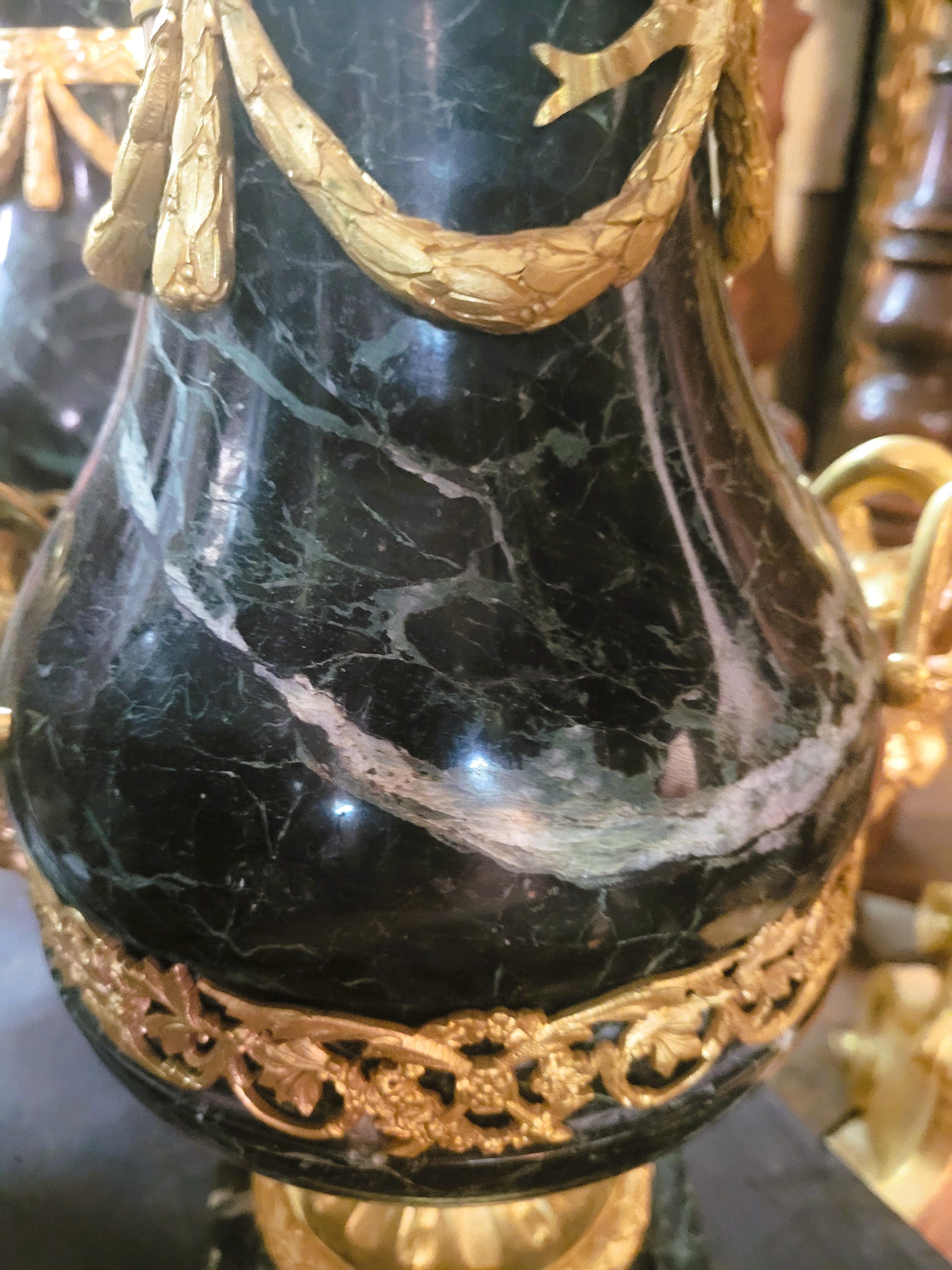 Coppia di cassette in marmo e bronzo, XIX secolo in vendita 3