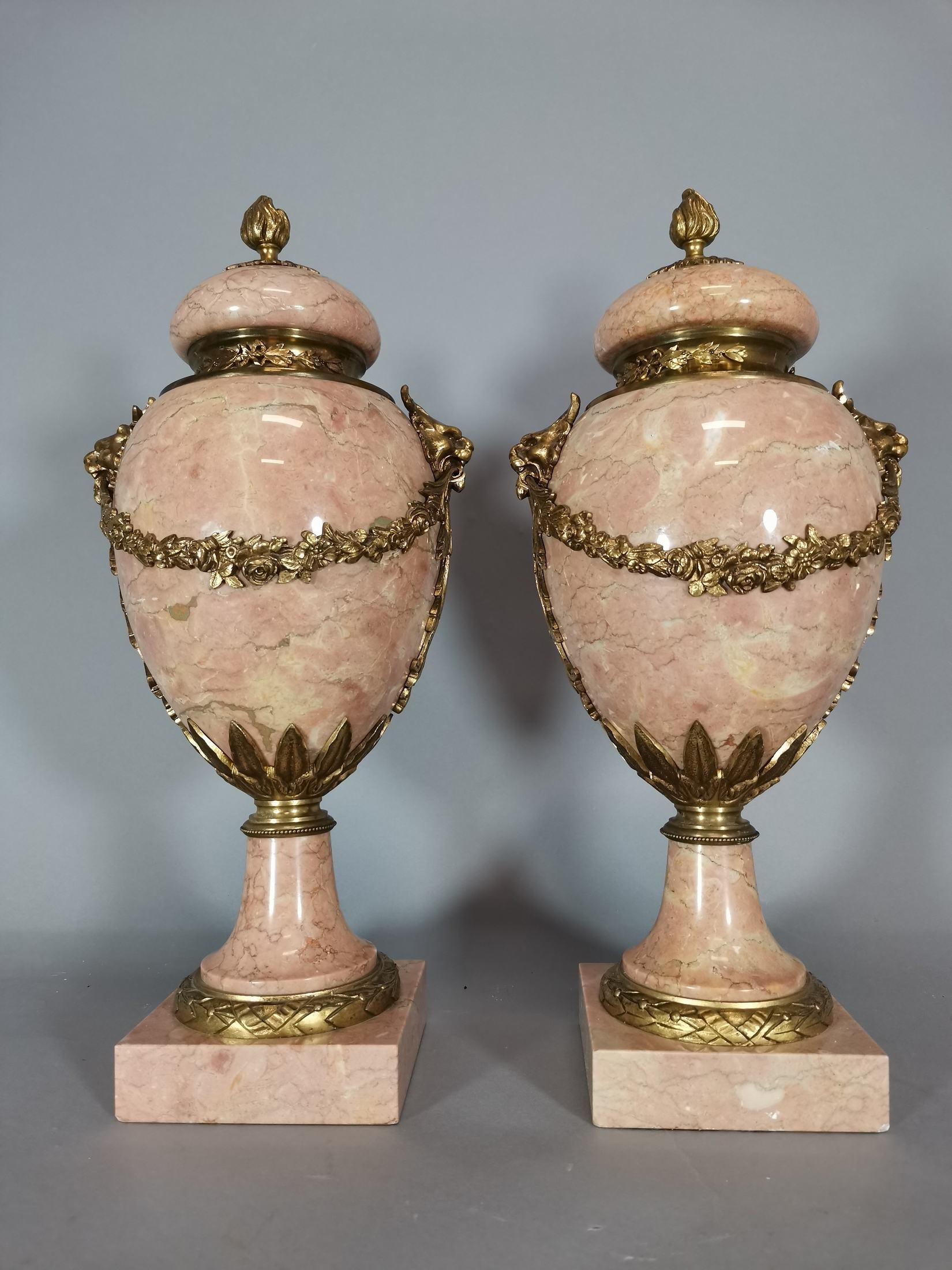 Pair of Marble and Gild Bronze Vase from the Early 1900, 20th Century For Sale 1