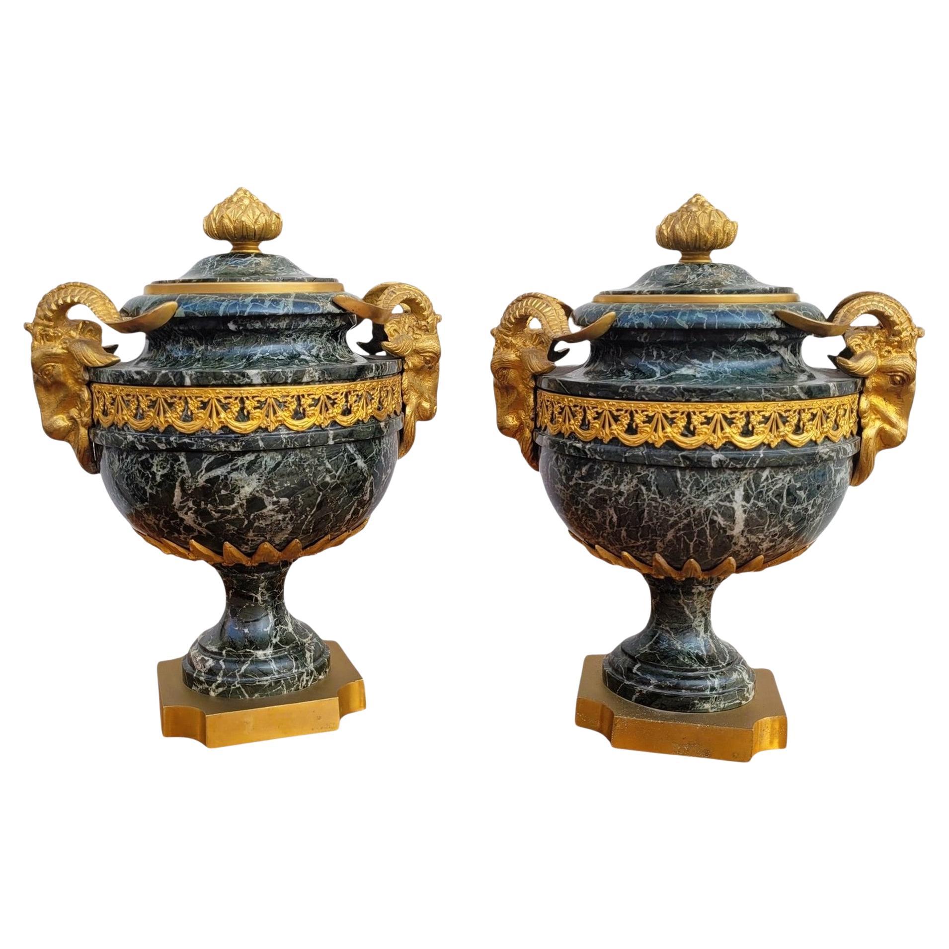 Par De Cassolettes De Mármol Y Bronce Dorado, Napoleón III, Siglo XIX en venta