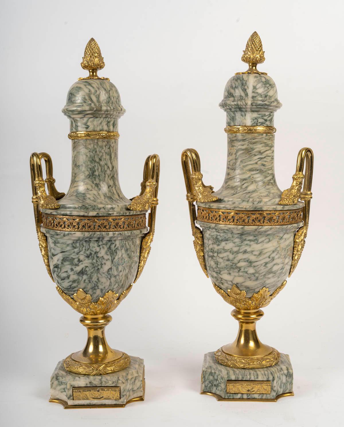 Coppia di cassette in marmo e bronzo dorato, periodo Napoleone III. in vendita 1