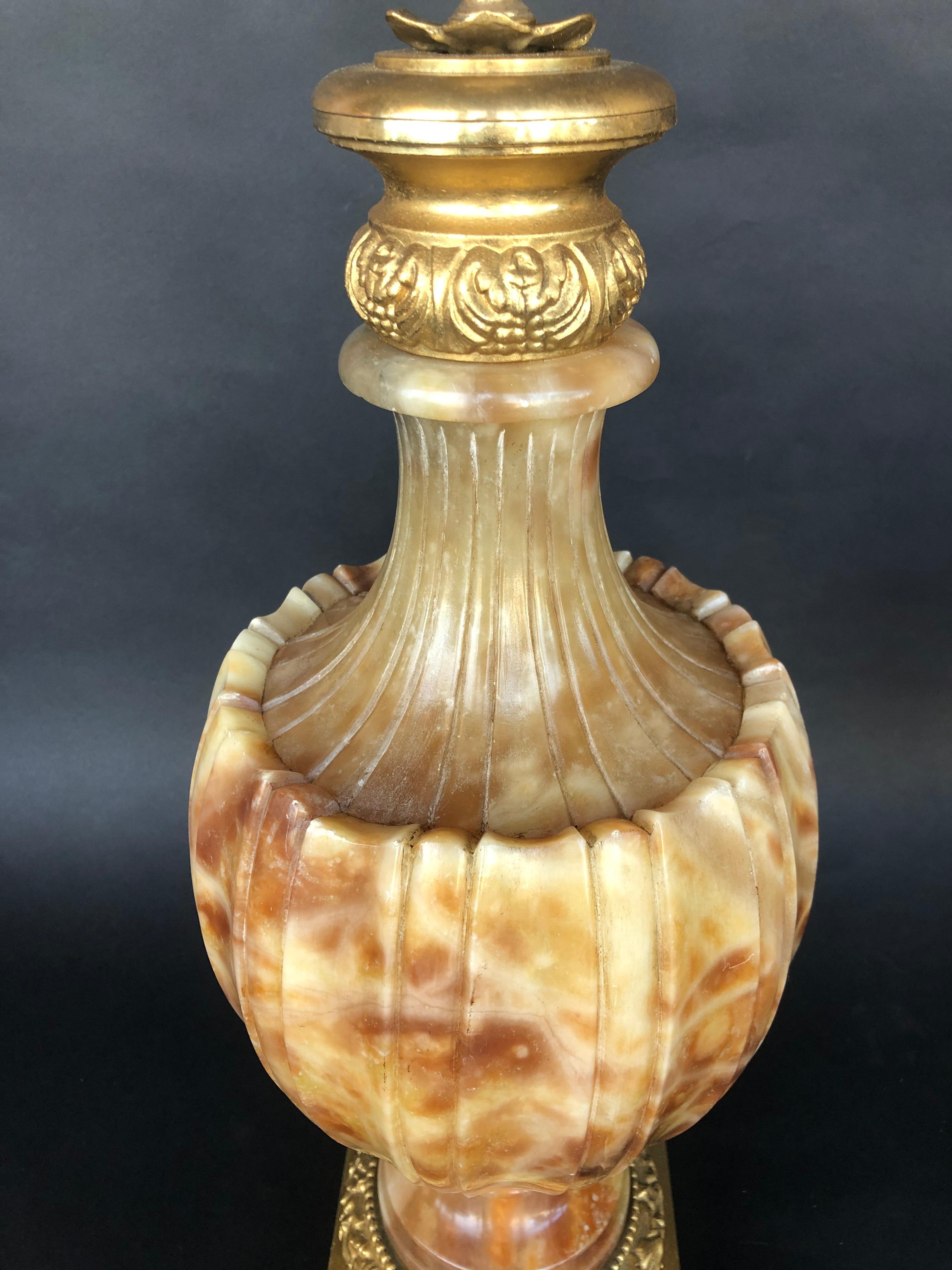 Italian Pair of Marble and Onyx Lamps For Sale