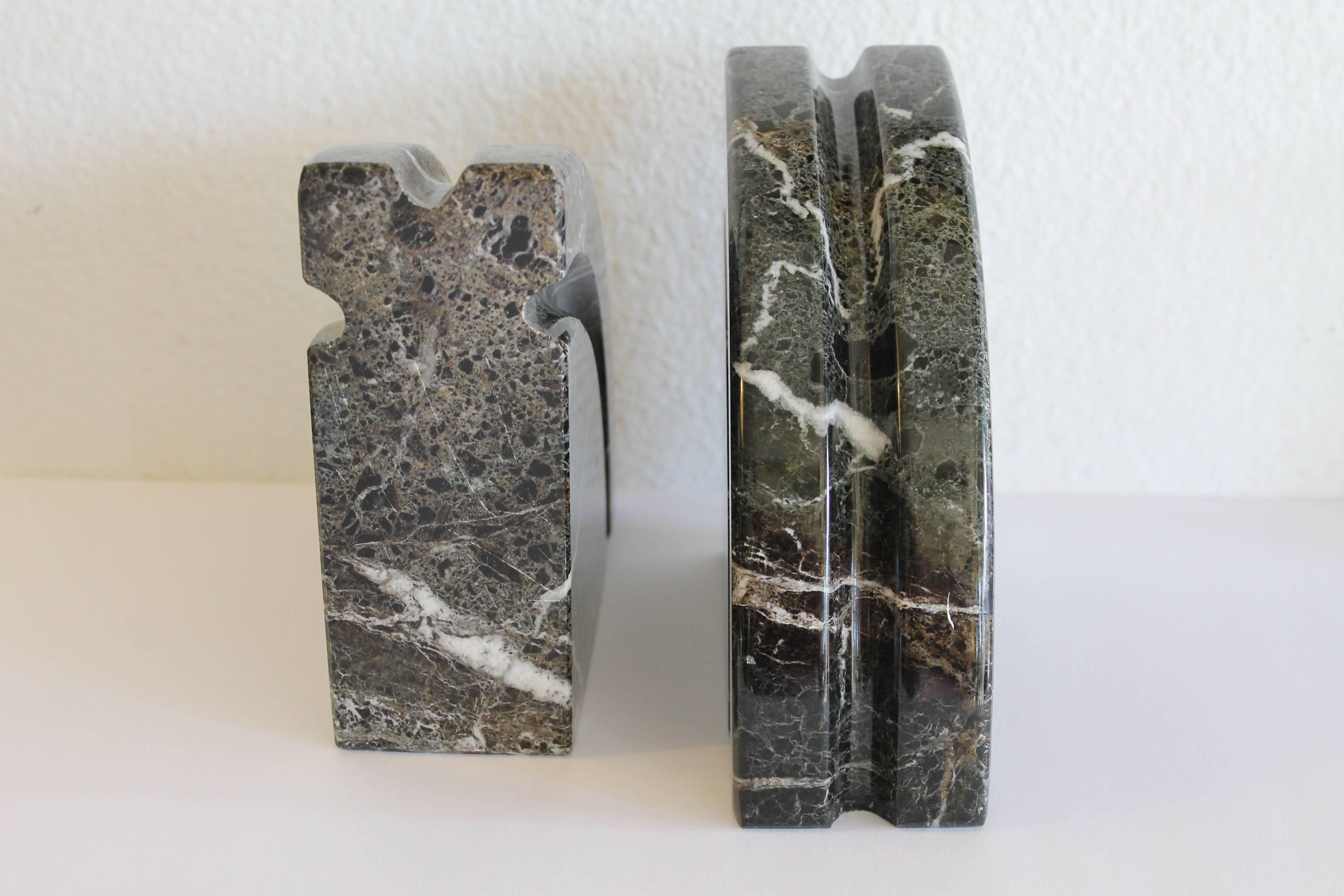 Pair of Marble Bookends In Excellent Condition In Palm Springs, CA