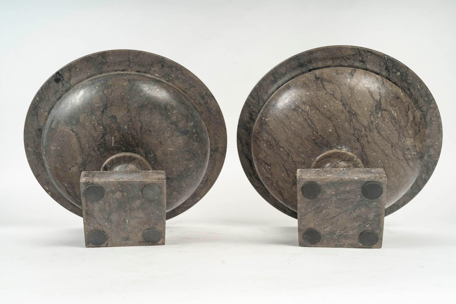 Pair of Marble Bowls, 20th Century, Napoleon III Style. (20. Jahrhundert) im Angebot