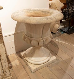 Pair of Marble Cups in Natural White Marble with Rounded Edges