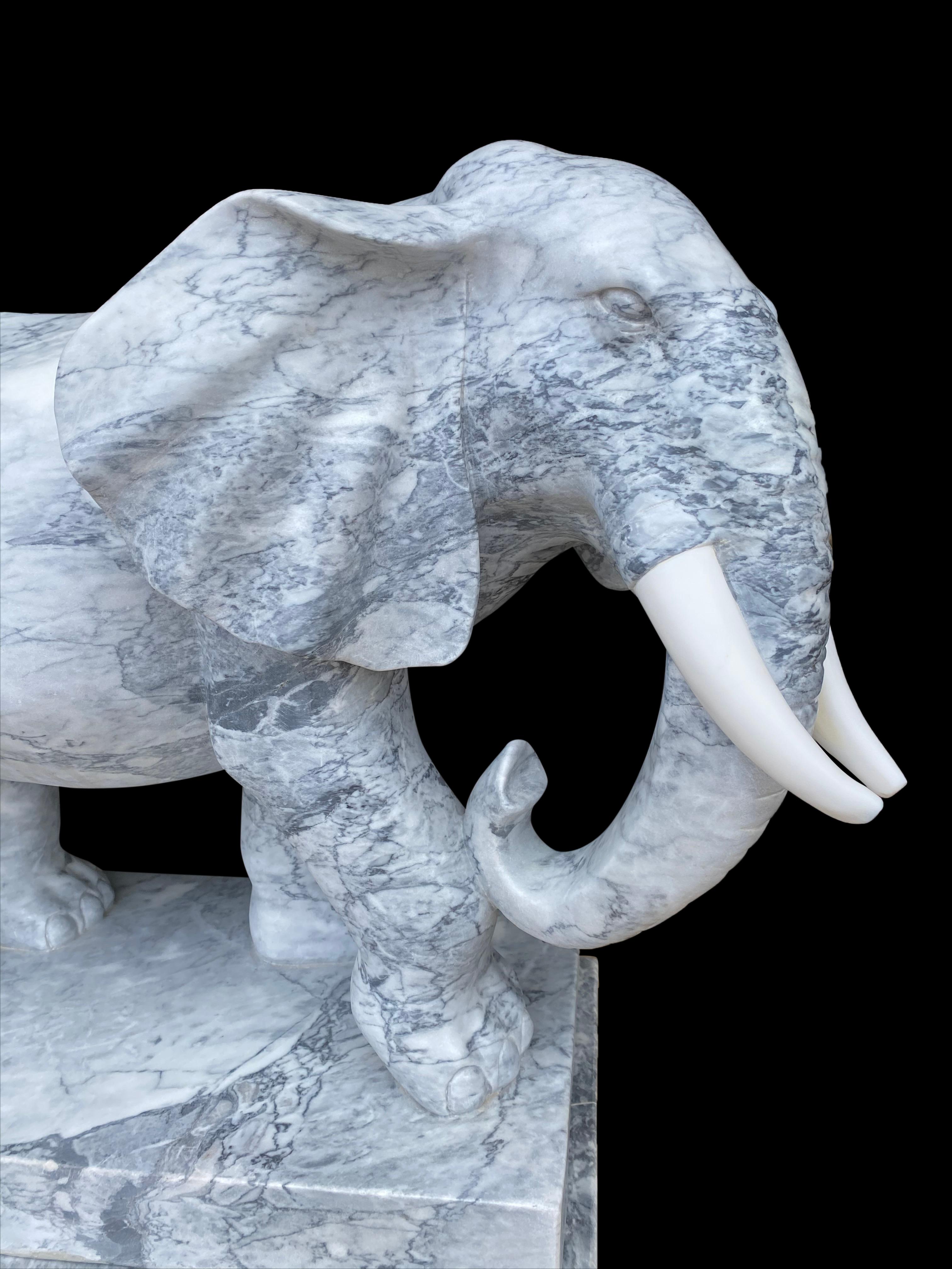 Pair of Marble Elephants on Plinths, 20th Century For Sale 6