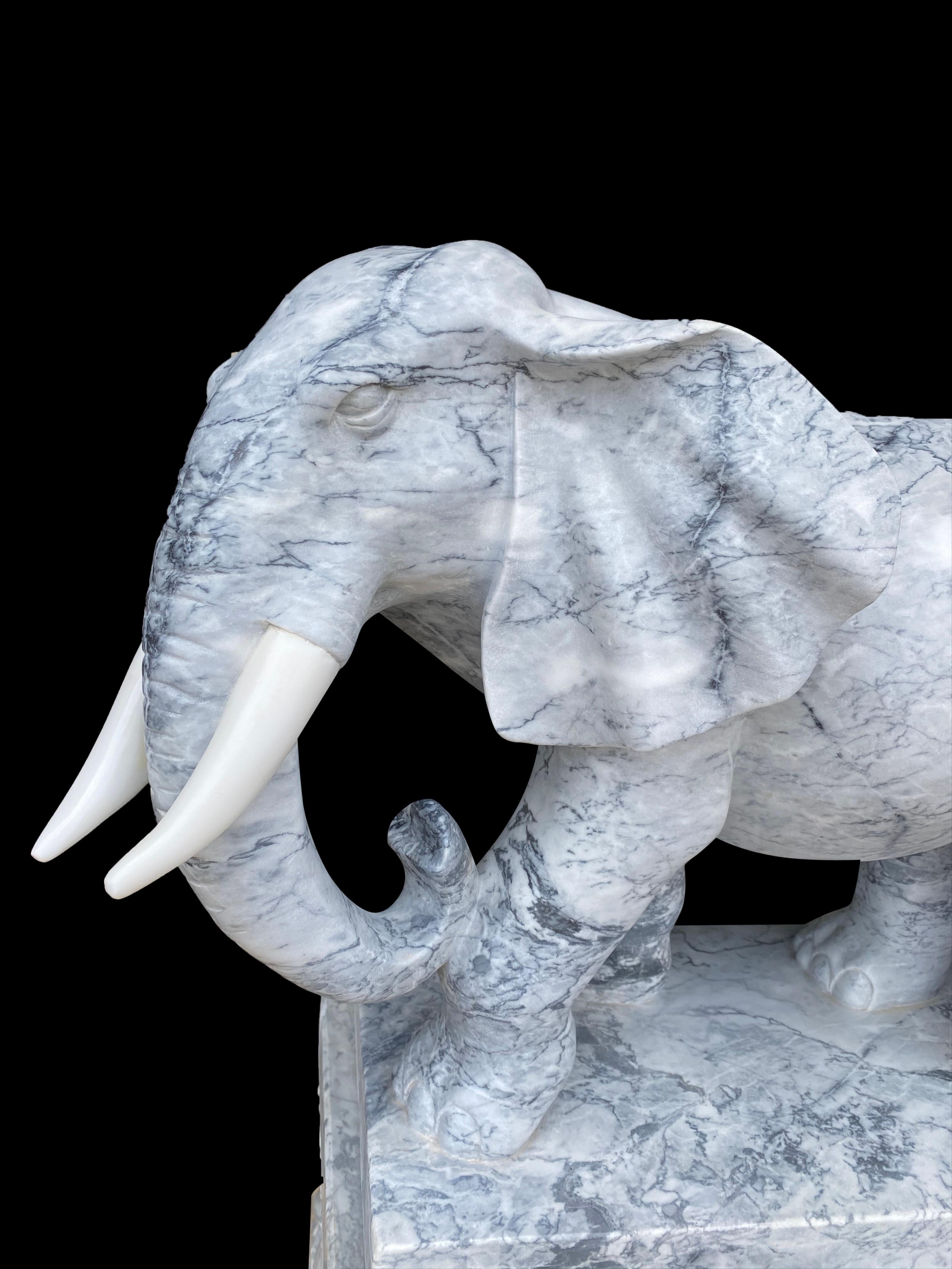 Pair of Marble Elephants on Plinths, 20th Century For Sale 8