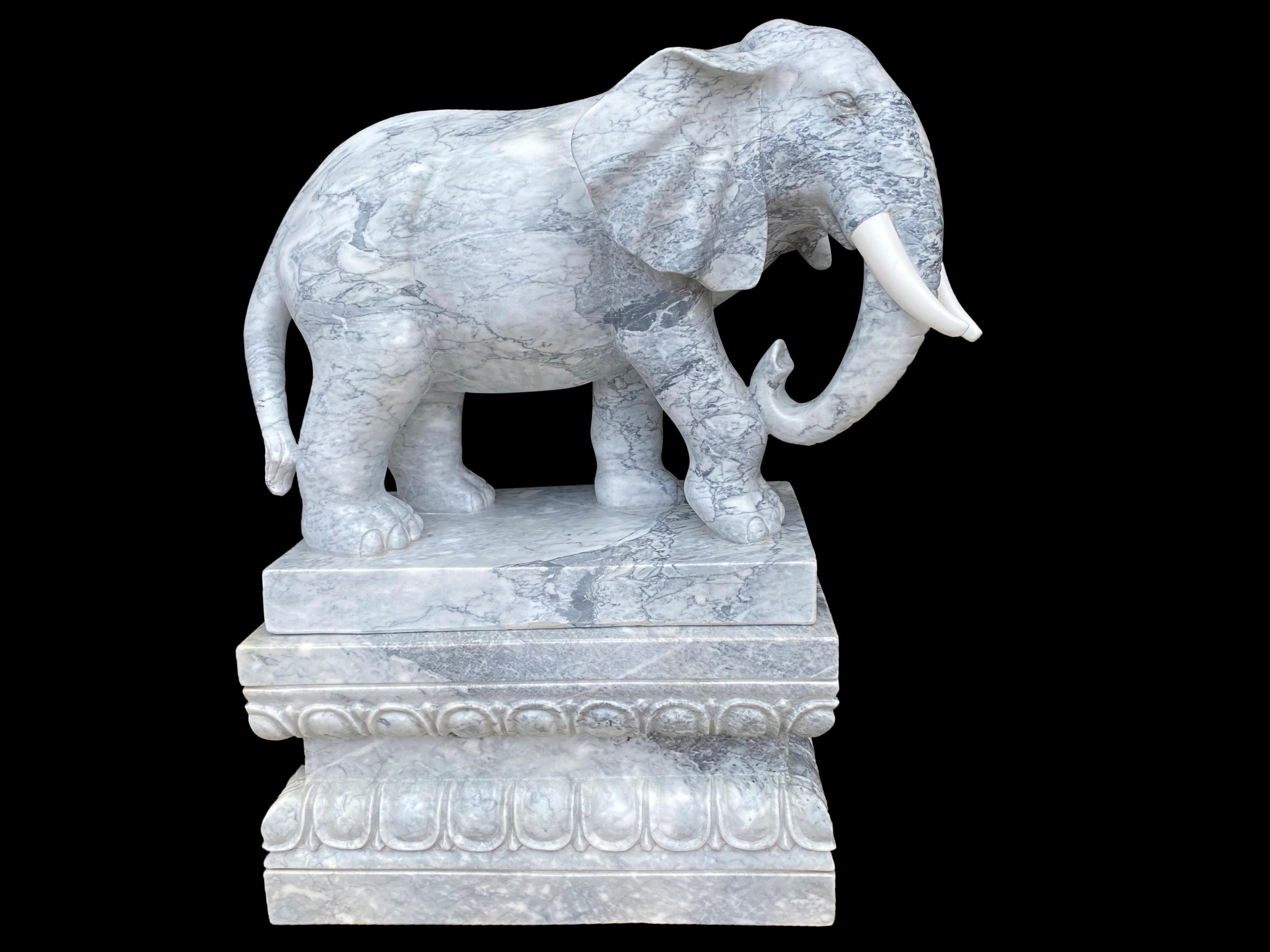Pair of Marble Elephants on Plinths, 20th Century For Sale 5