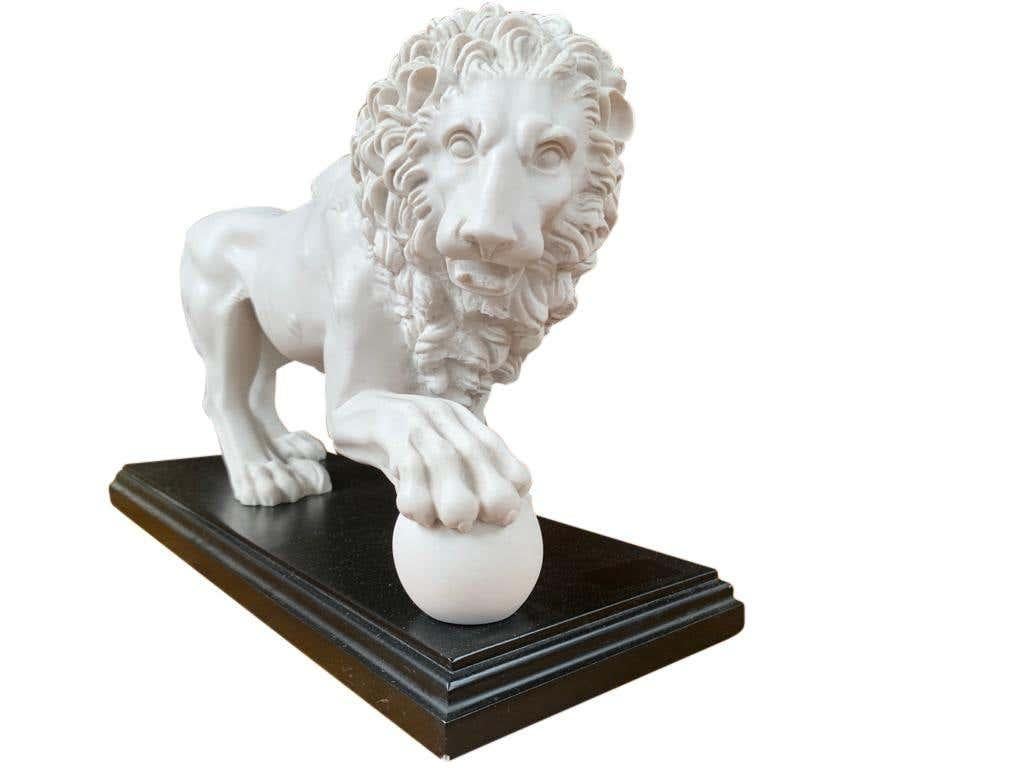 Classical Roman Pair of Marble Lion Gatekeeper Statues, Large Cat Castings