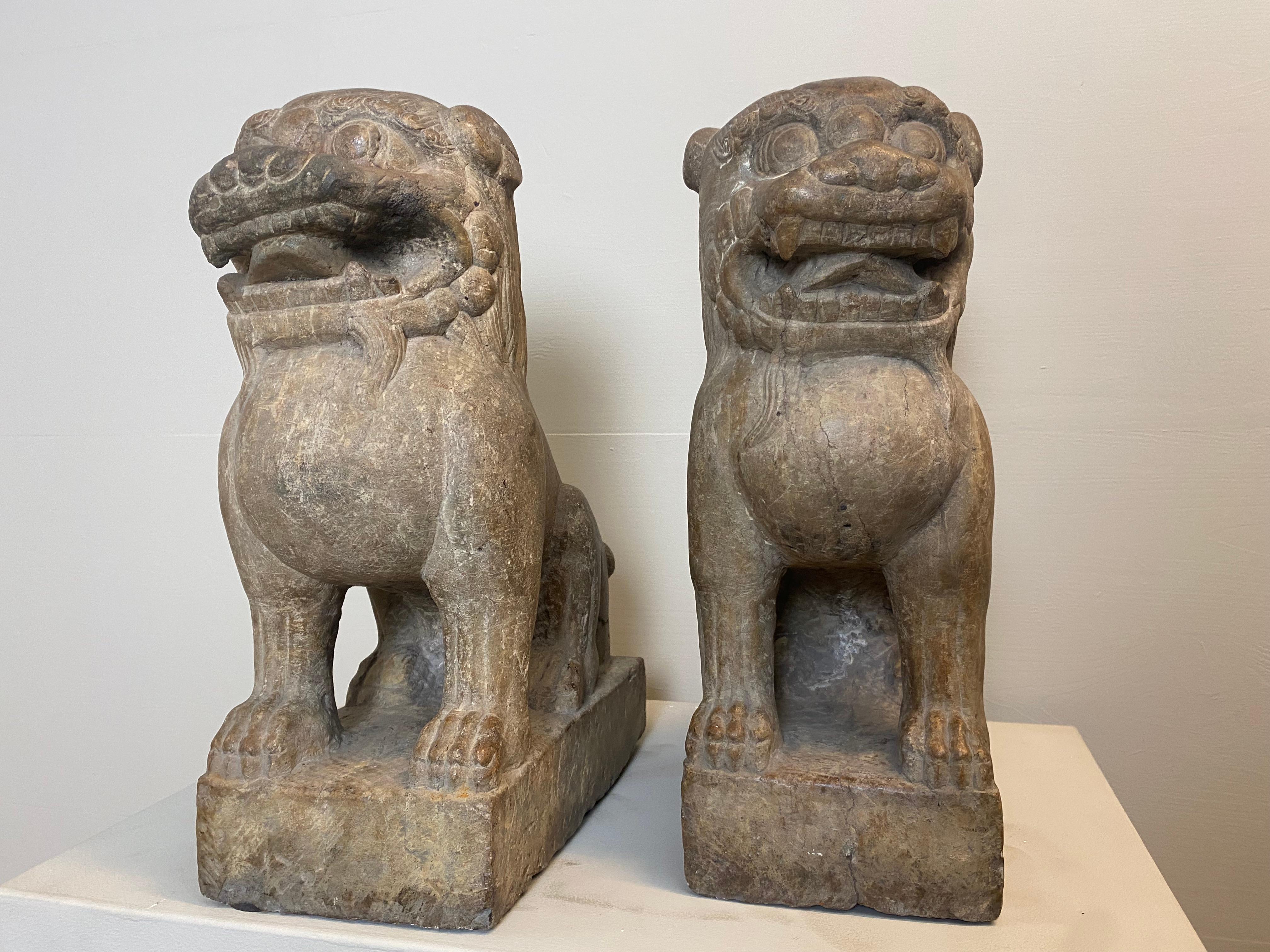 Exceptional Pair of Marble Lions from China with great, old patina, Ming Period For Sale 3
