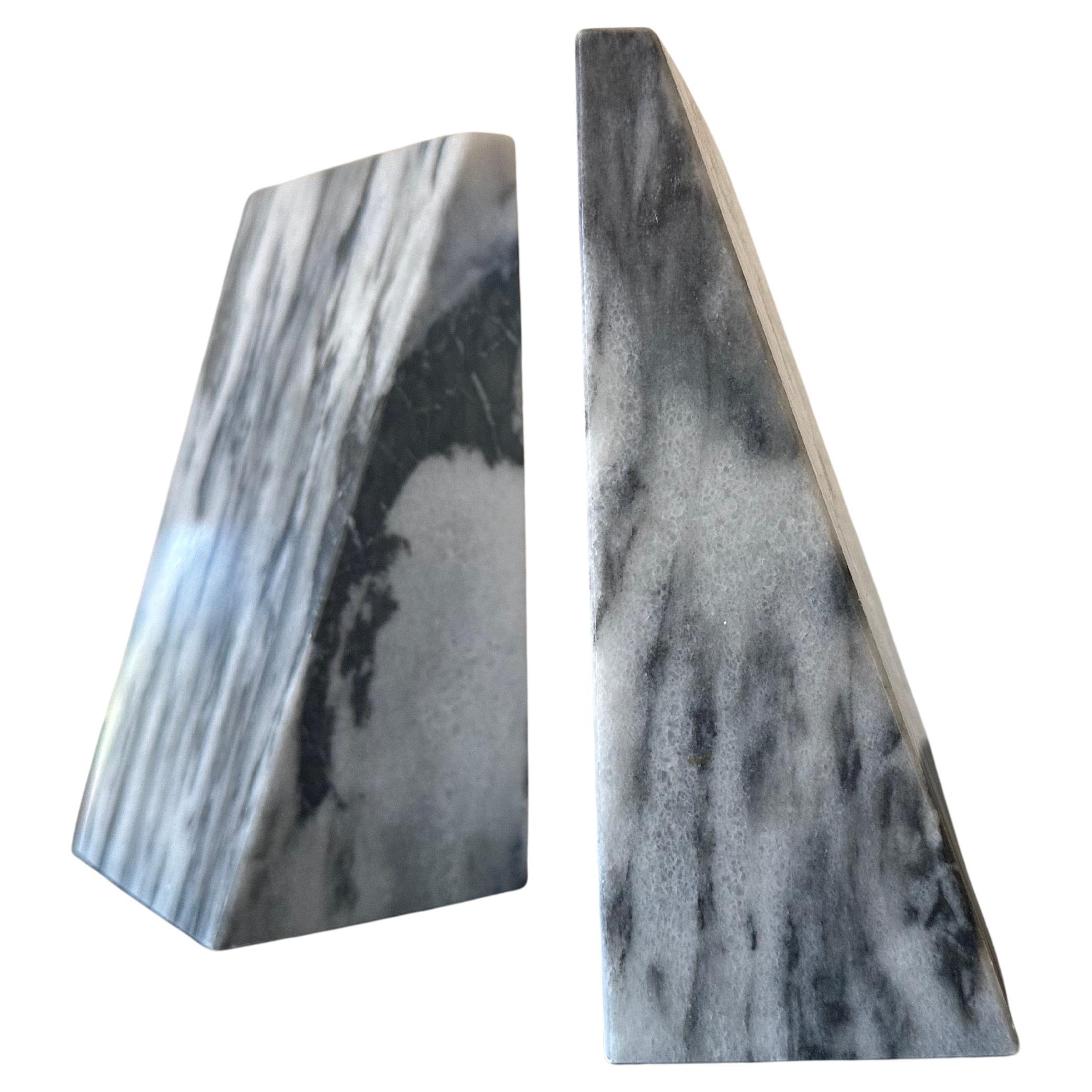 Art Deco Pair of Marble Post-Modern Black/White/Gray Triangular Bookends For Sale