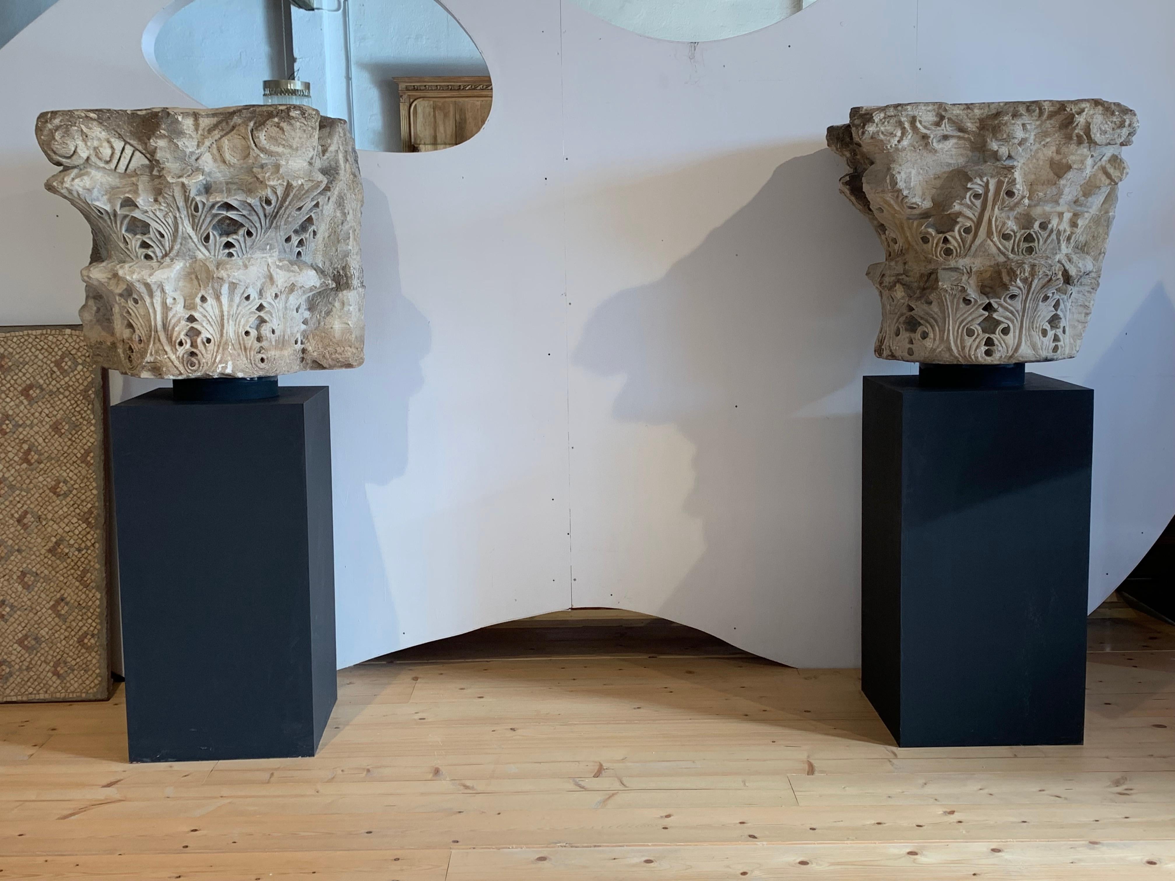 Paire de chapiteaux romains en marbre, 2e siècle, France en vente 2