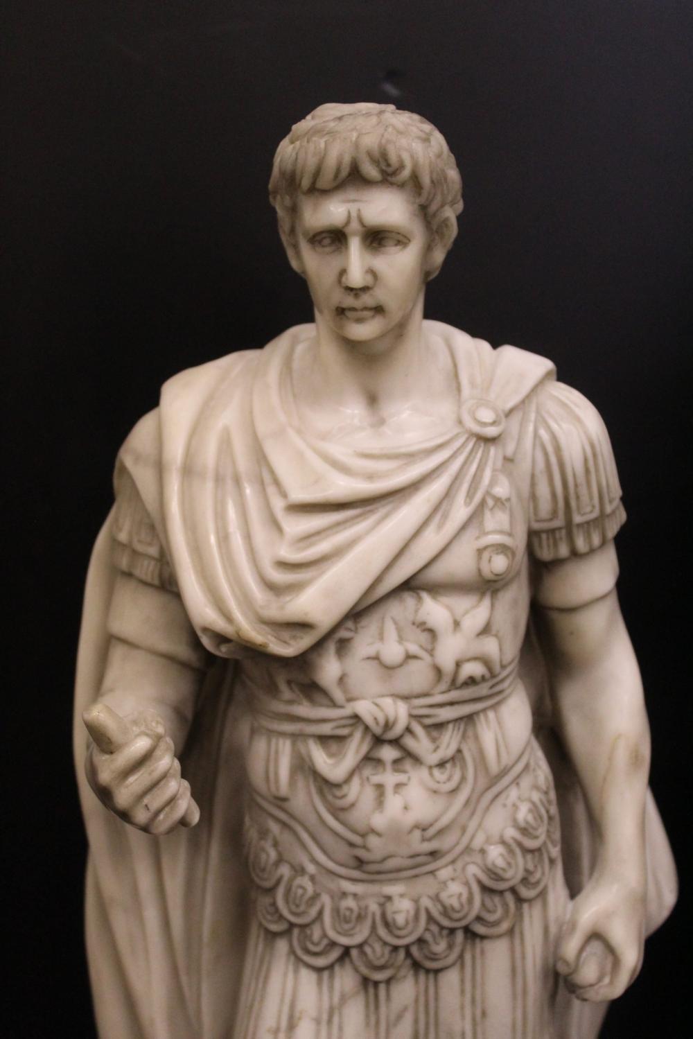 Paire de sculptures de gladiateurs romains en vente 1