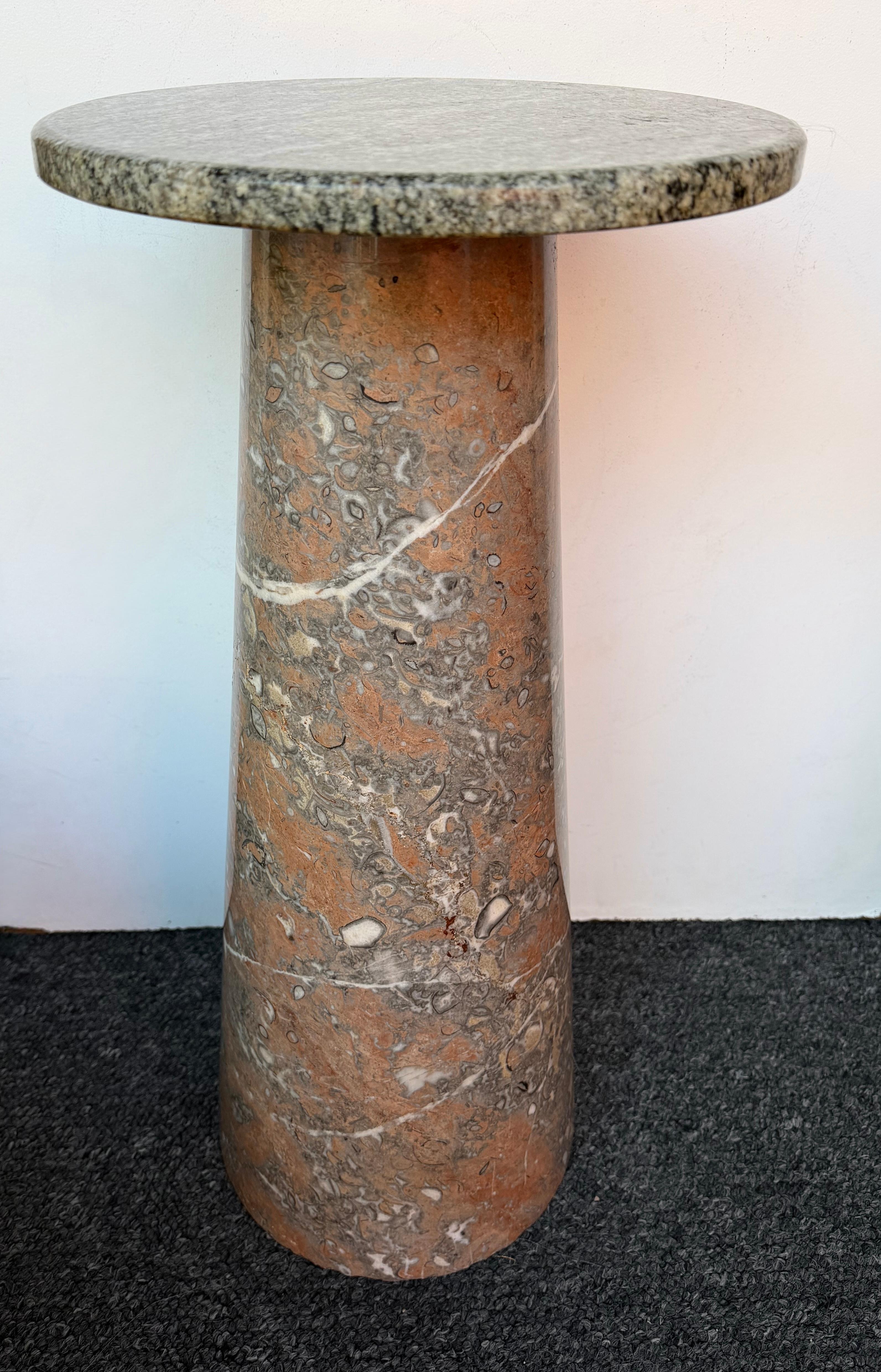 Paire de tables d'appoint en marbre, Italie, années 1980 Bon état - En vente à SAINT-OUEN, FR