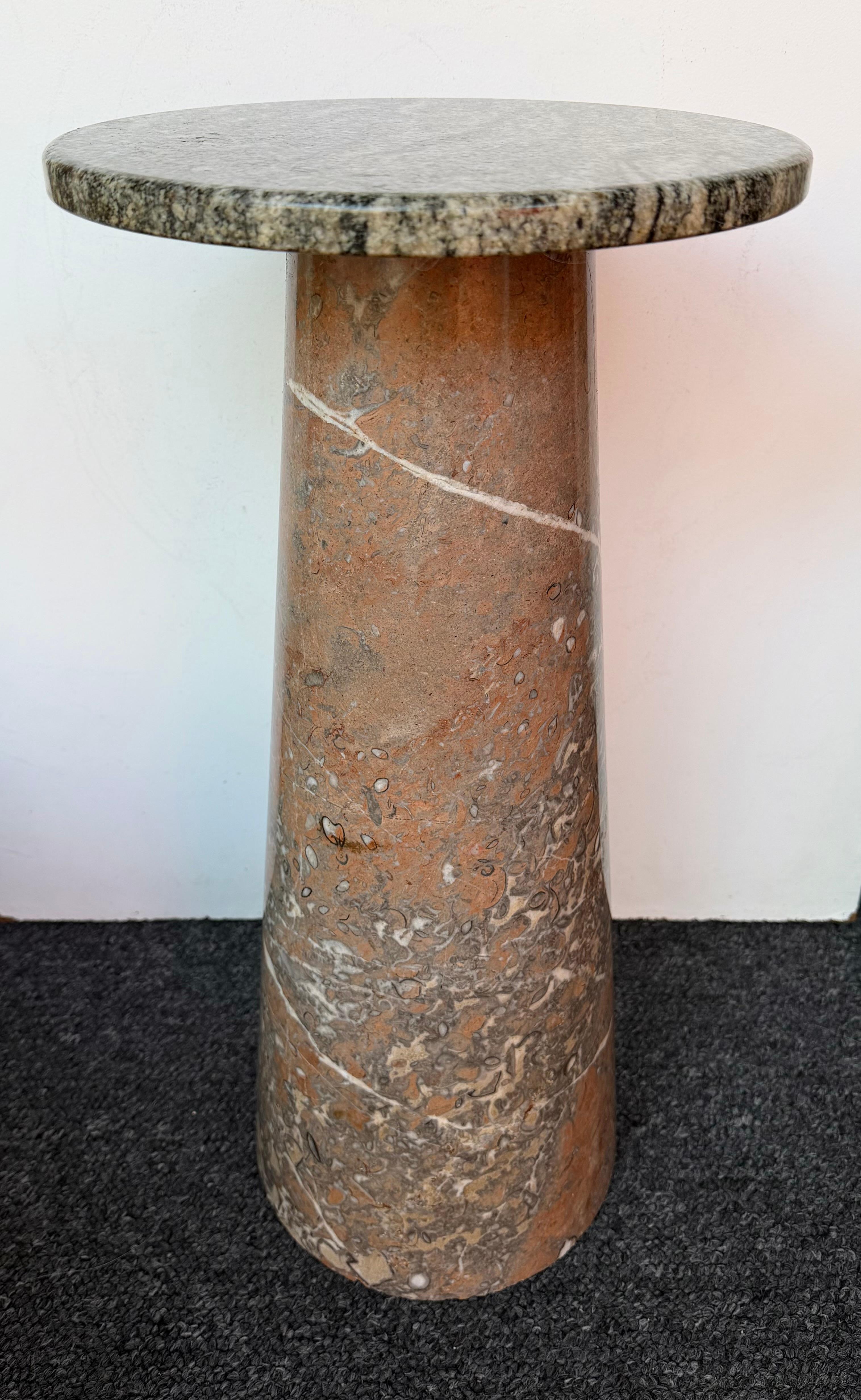 Paire de tables d'appoint en marbre, Italie, années 1980 en vente 2