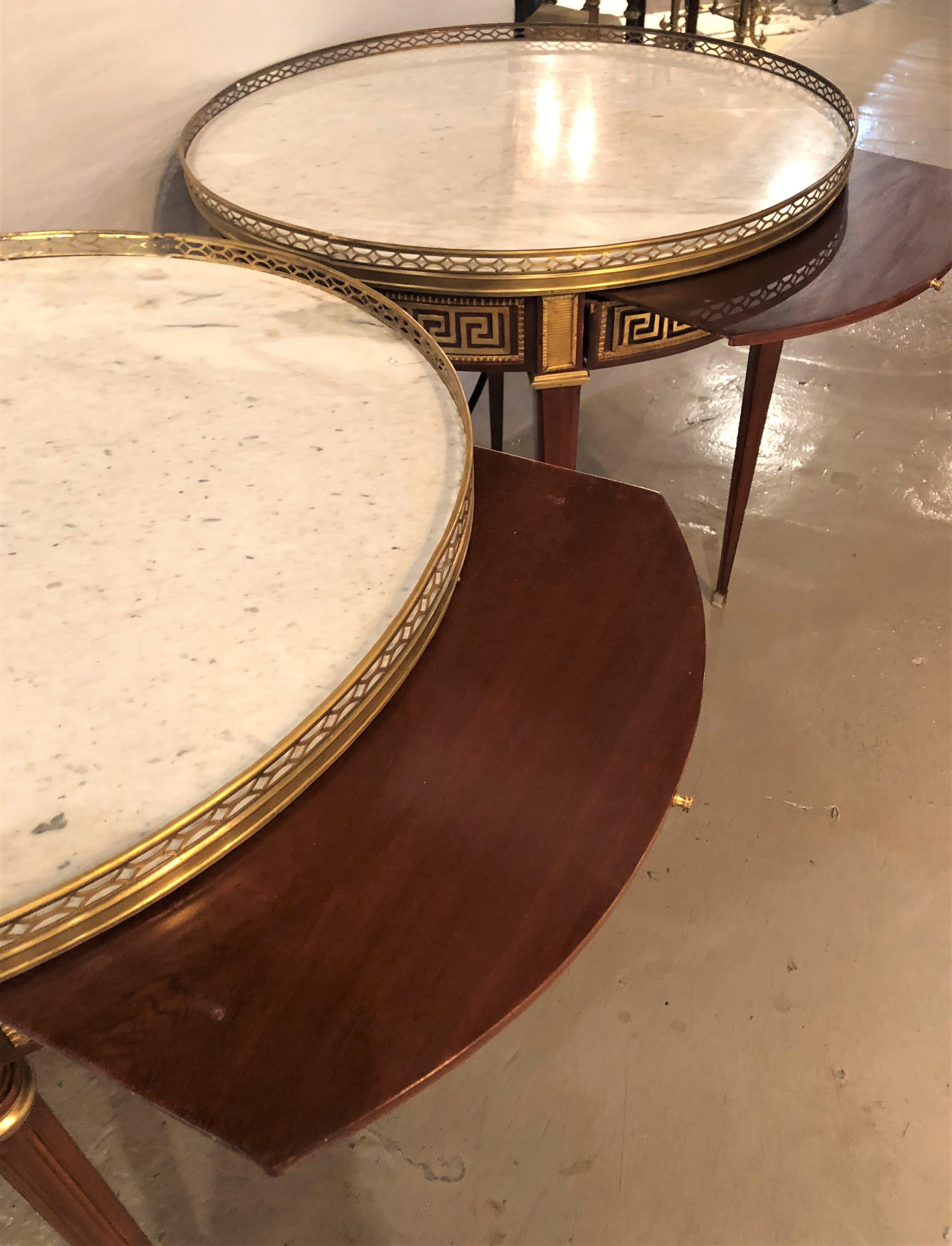 Pair of Marble-Top Greek Key Bouiliotte Tables / End Mahogany Double Drawers In Good Condition In Stamford, CT