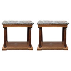 Paire de tables console à colonnes corinthiennes surmontées de marbre