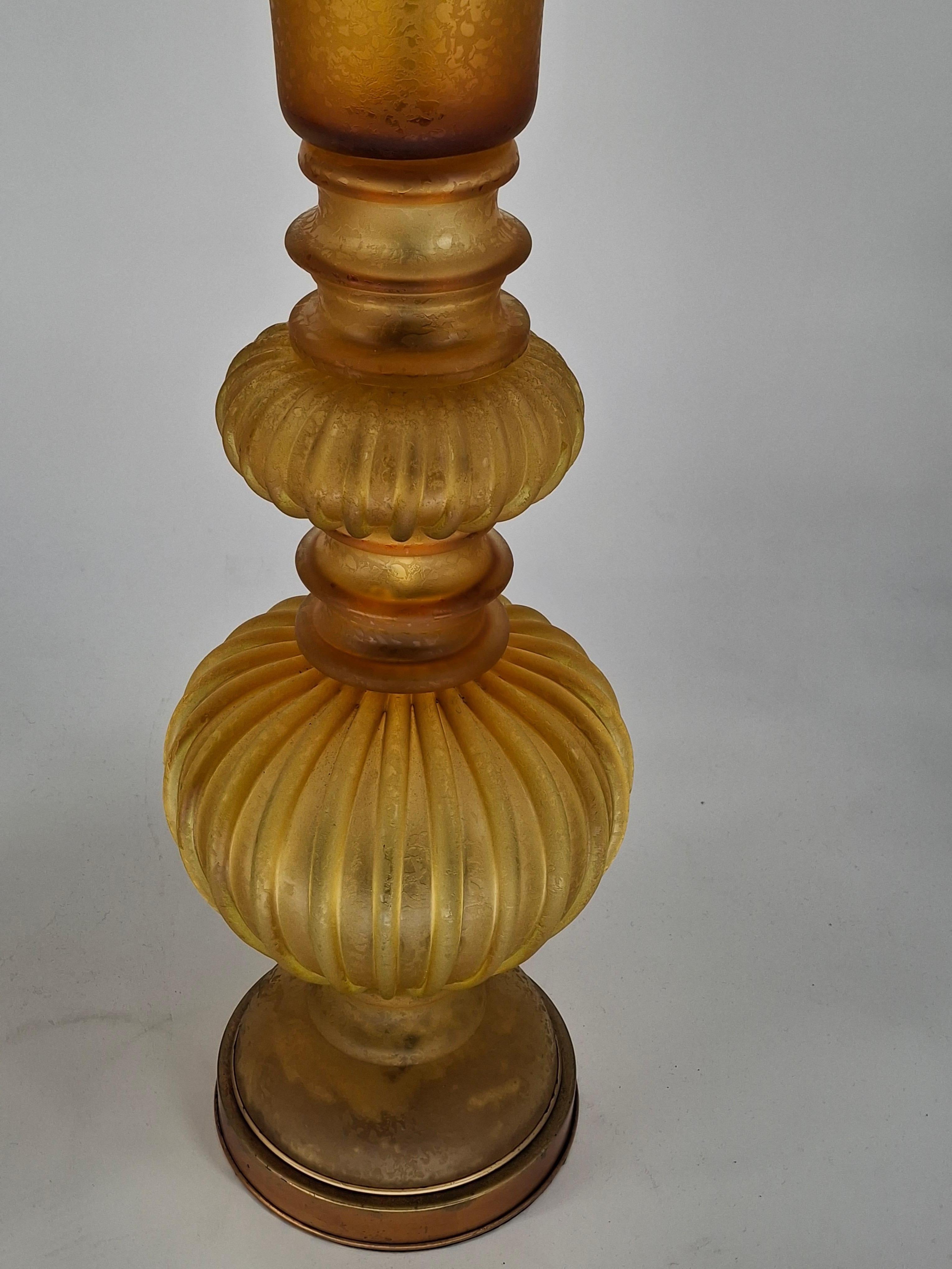 Paire de lampes de table en verre ambré 