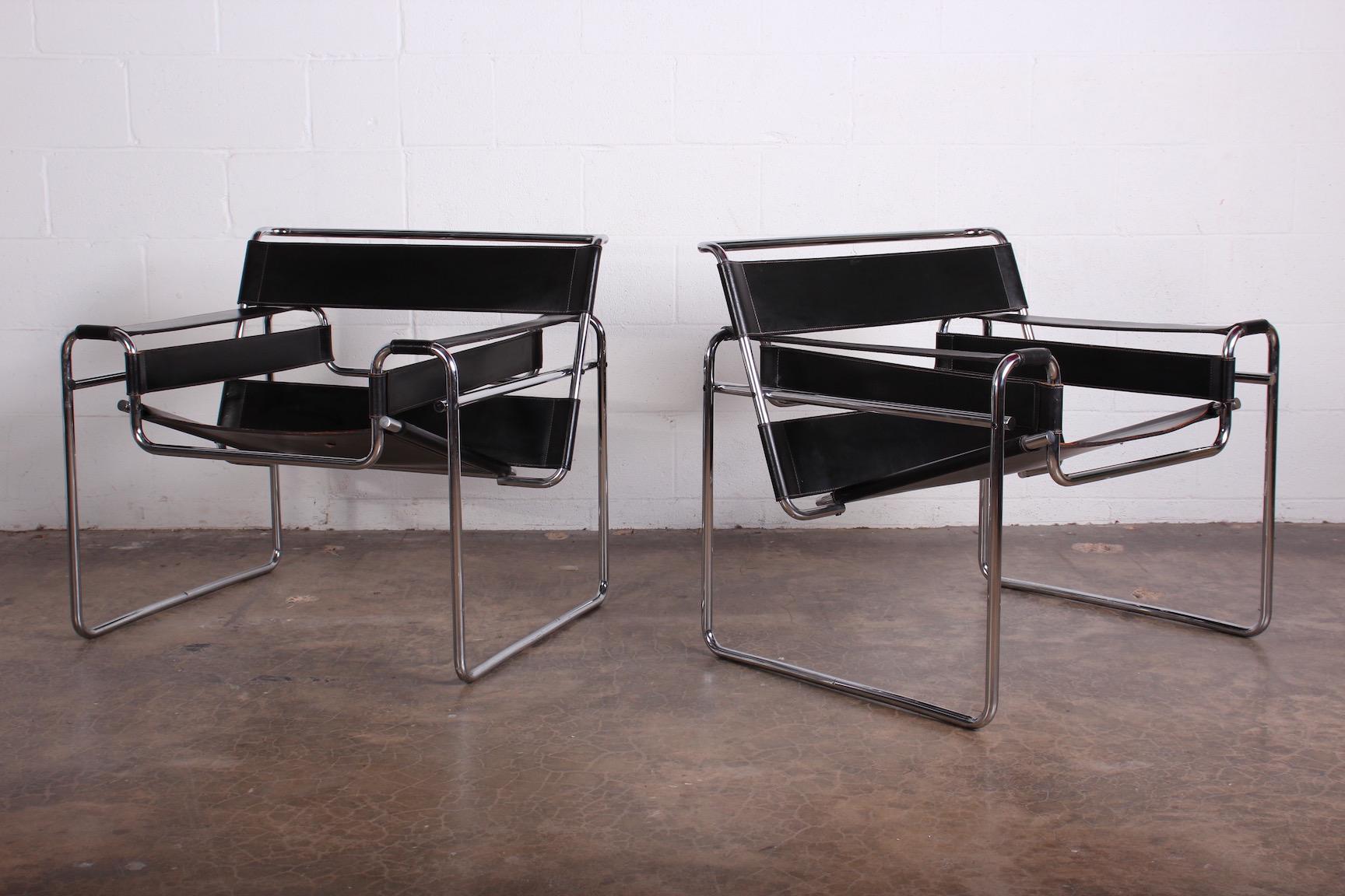 A pair of leather Wassily lounge chairs by Marcel Breuer for Knoll Gavina, 1971.